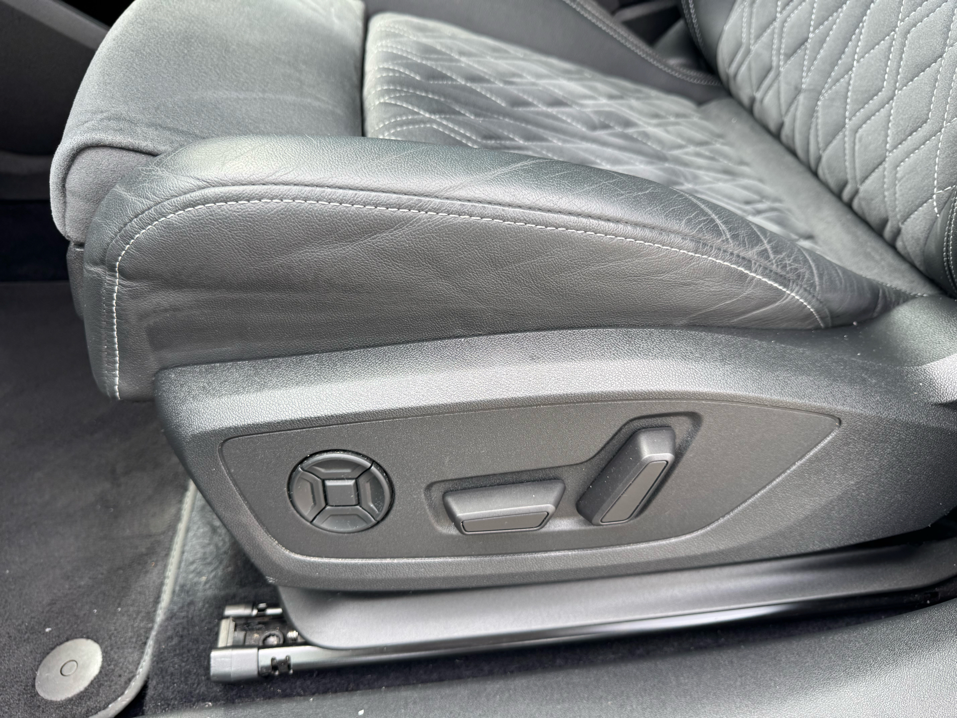 Billede af Audi Q4 Sportback 40 E-tron Attitude 204HK 5d Aut.