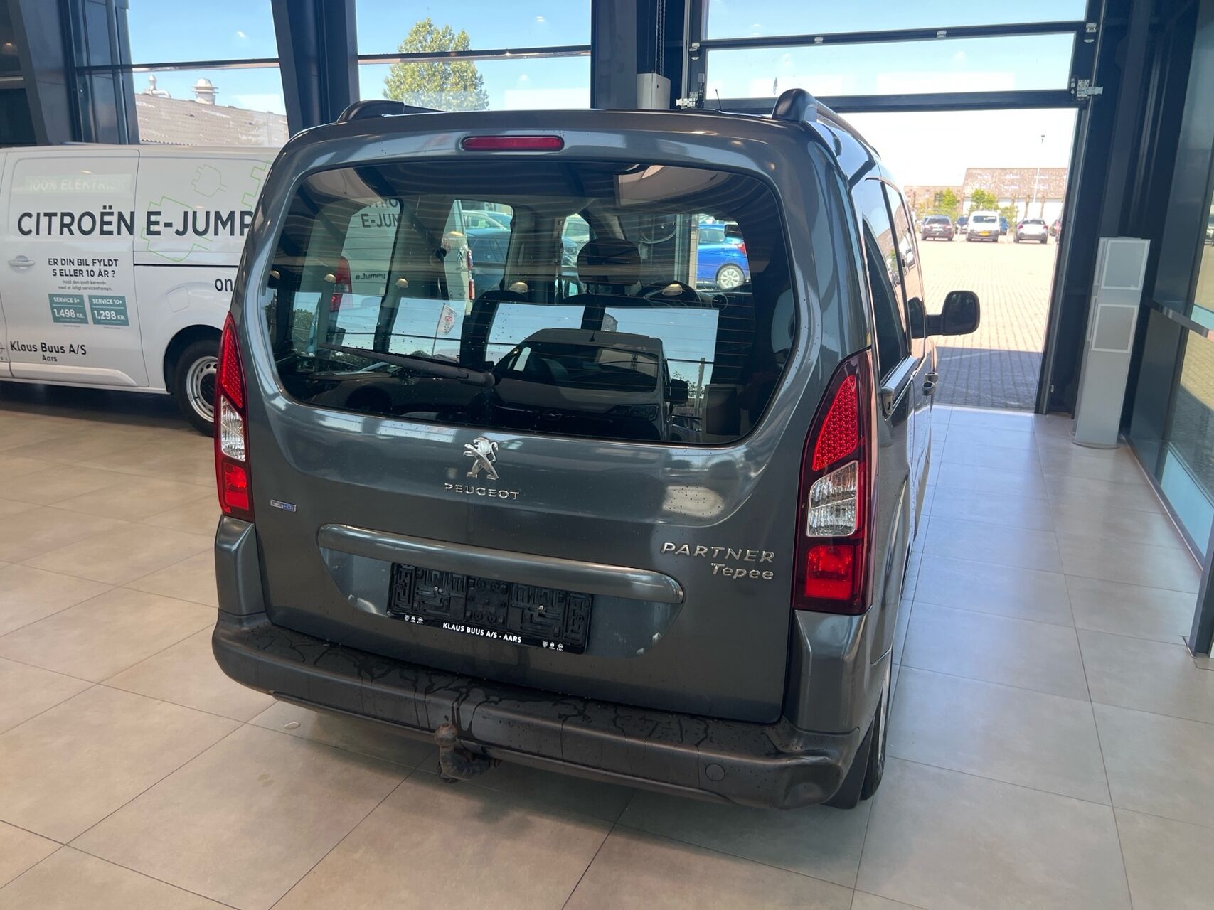 Billede af Peugeot Partner 1,6 BlueHDi Active ESG 100HK Aut.