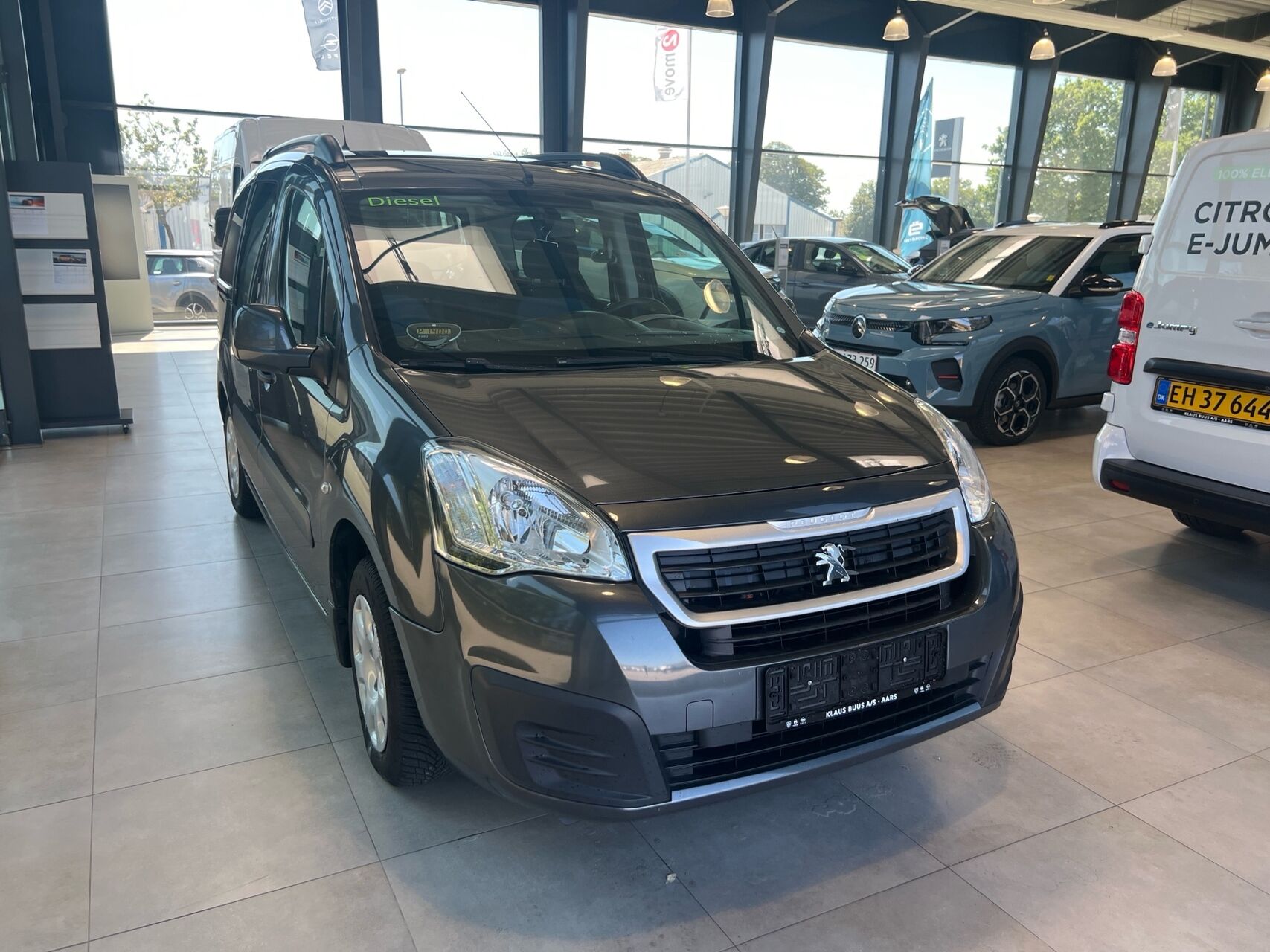 Billede af Peugeot Partner 1,6 BlueHDi Active ESG 100HK Aut.