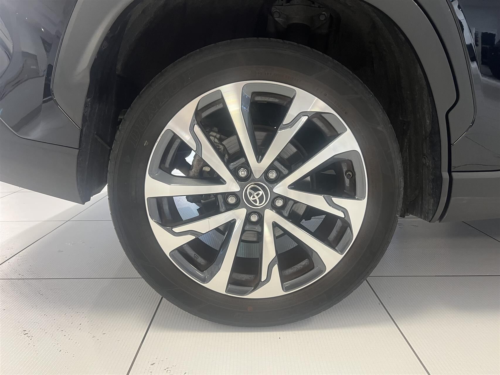Billede af Toyota Corolla Cross 2,0 Hybrid Style E-CVT 197HK 5d Aut.