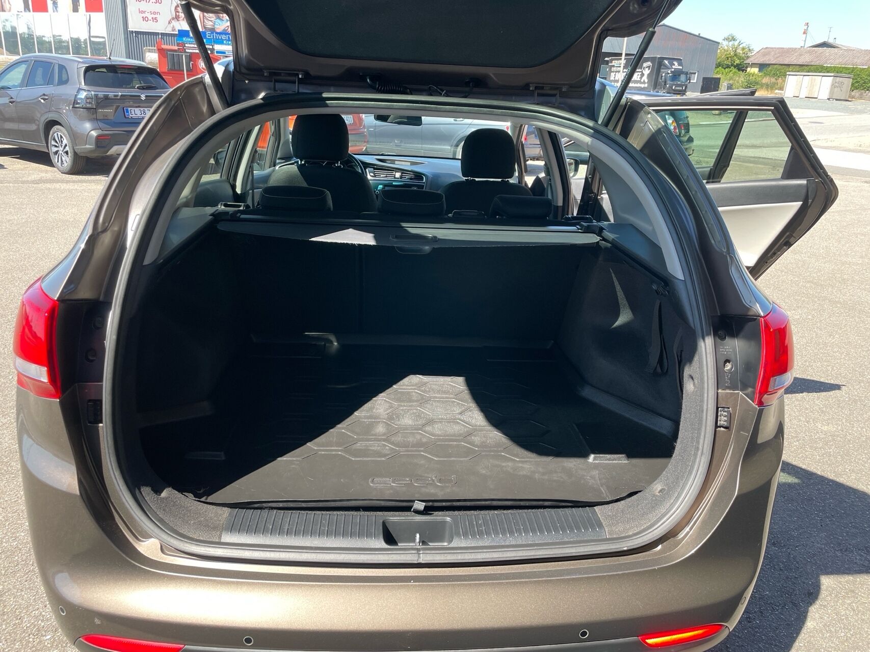 Billede af Kia Ceed SW 1,4 CVVT Style Limited 100HK Stc 6g