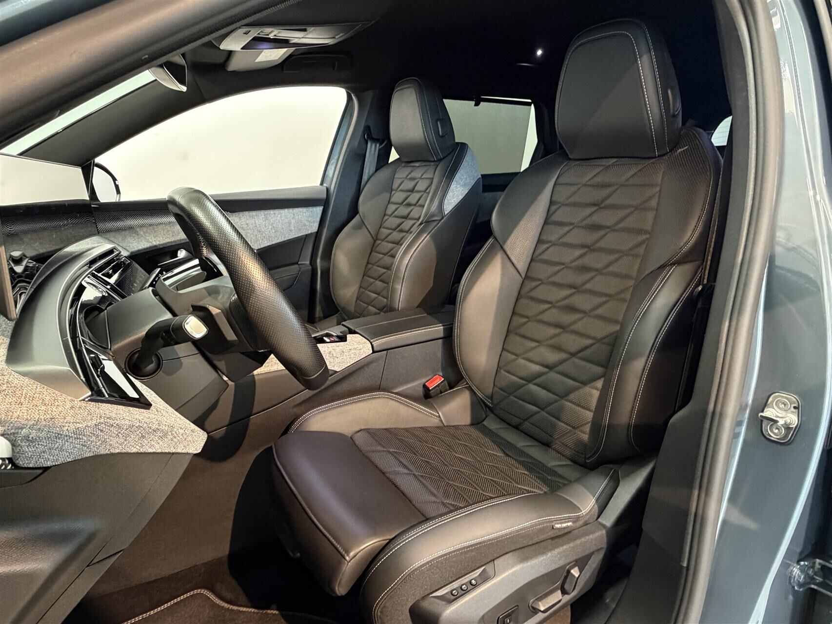 Billede af Peugeot e-5008 EL GT Pack 210HK 5d Aut.