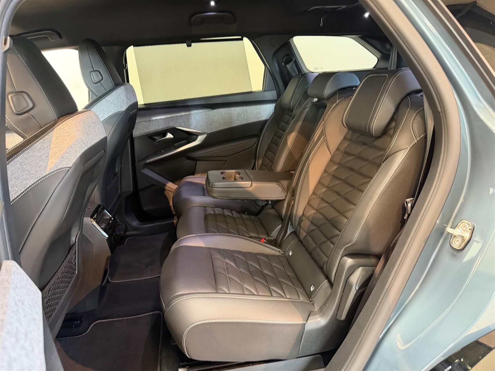 Billede af Peugeot e-5008 EL GT Pack 210HK 5d Aut.