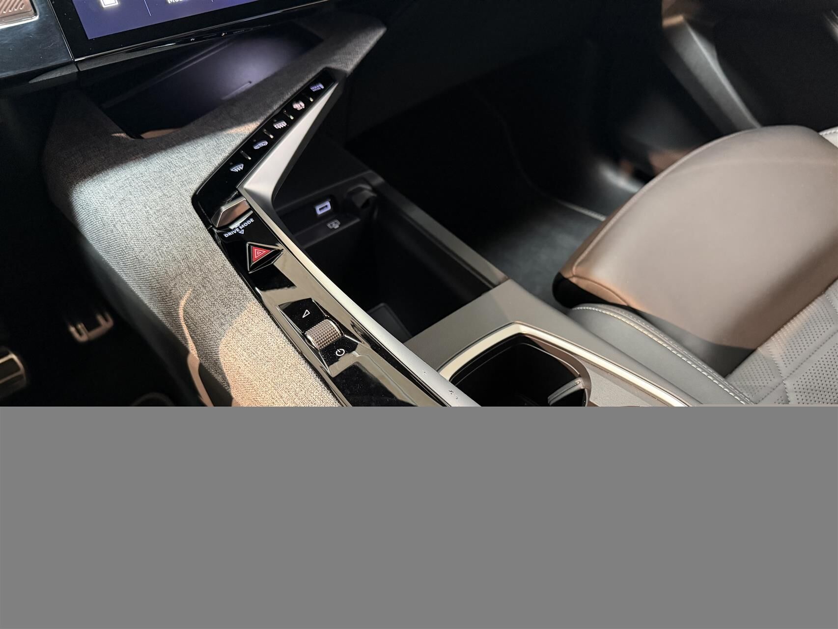 Billede af Peugeot e-5008 EL GT Pack 210HK 5d Aut.