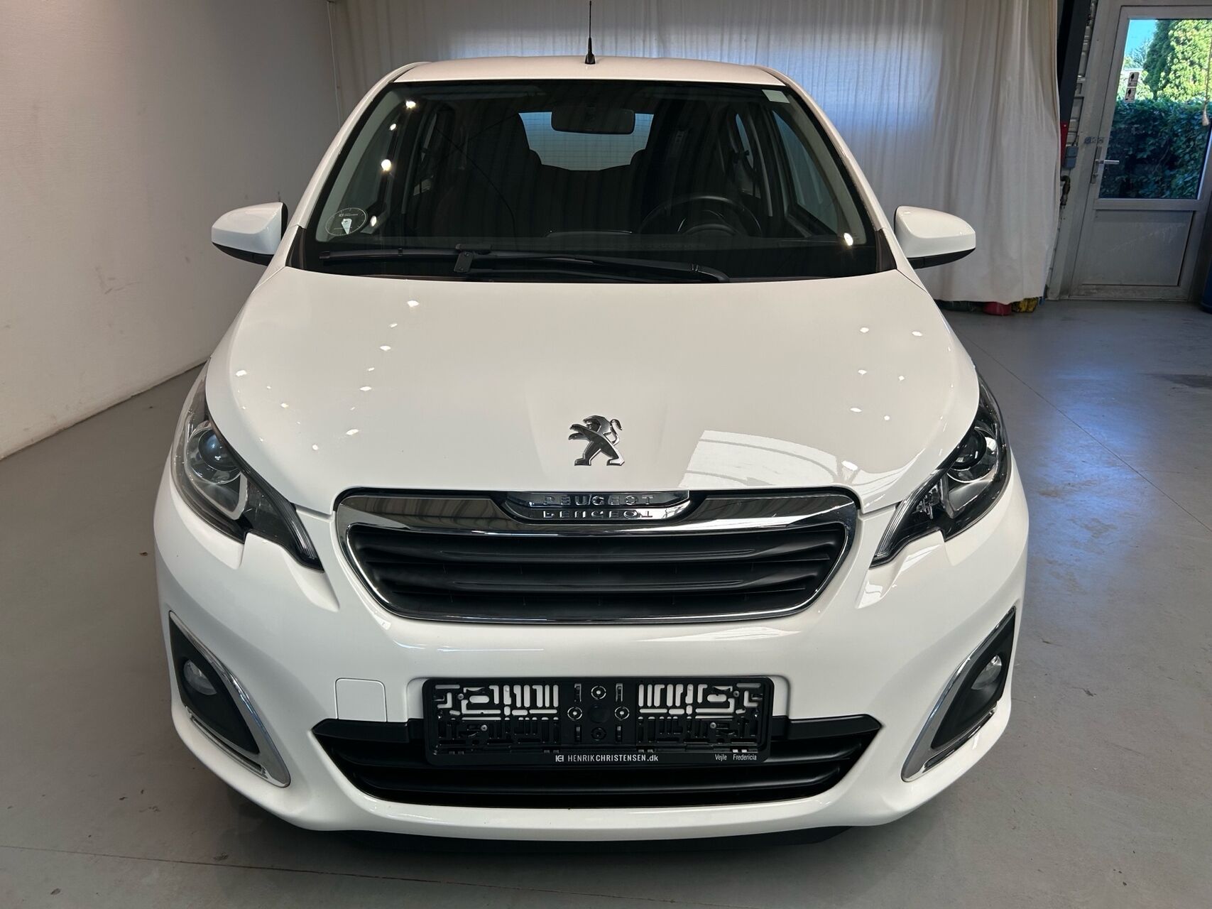 Billede af Peugeot 108 1,0 e-Vti Allure+ 72HK 5d
