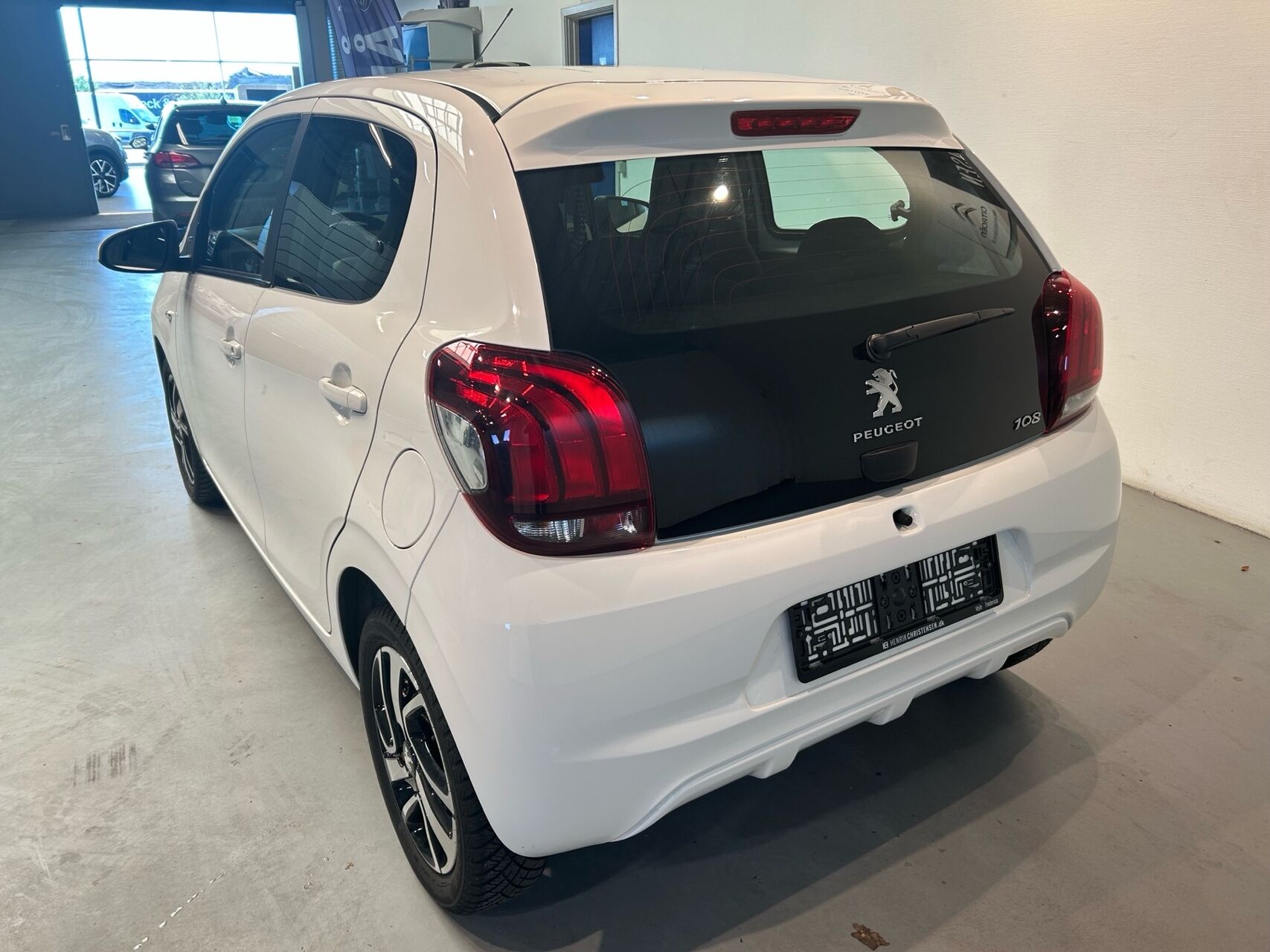 Billede af Peugeot 108 1,0 e-Vti Allure+ 72HK 5d