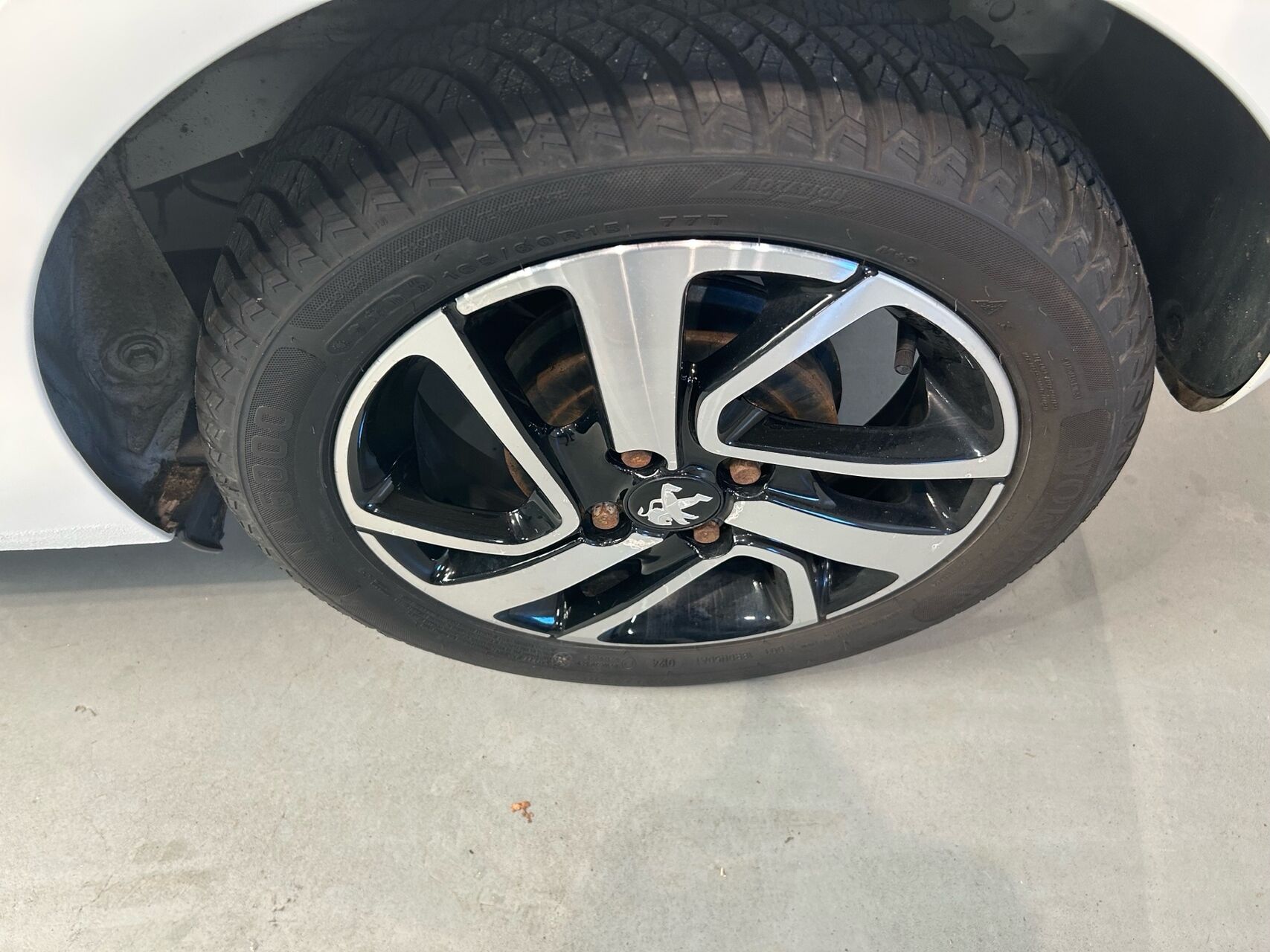 Billede af Peugeot 108 1,0 e-Vti Allure+ 72HK 5d