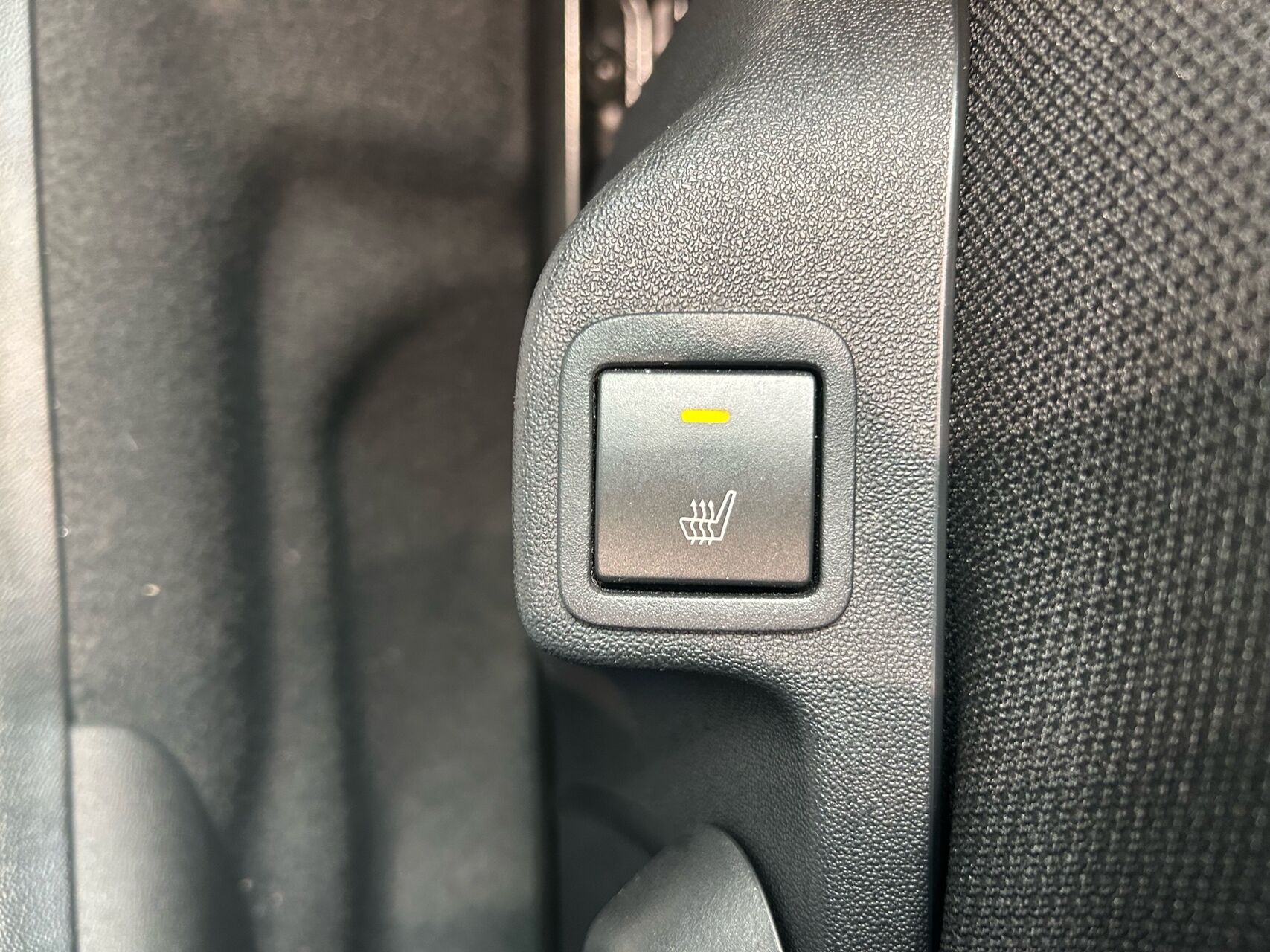 Billede af Peugeot 108 1,0 e-Vti Allure+ 72HK 5d