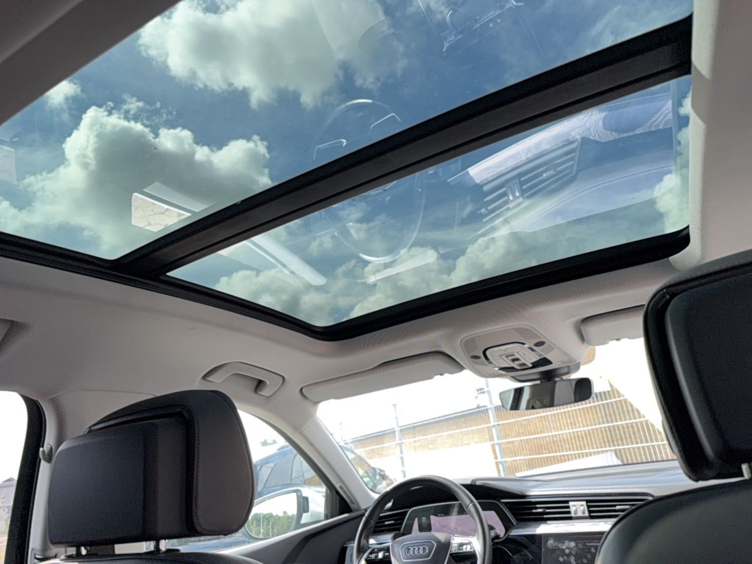 Billede af Audi E-tron 55 Advanced Prestige Quattro 408HK 5d Aut.