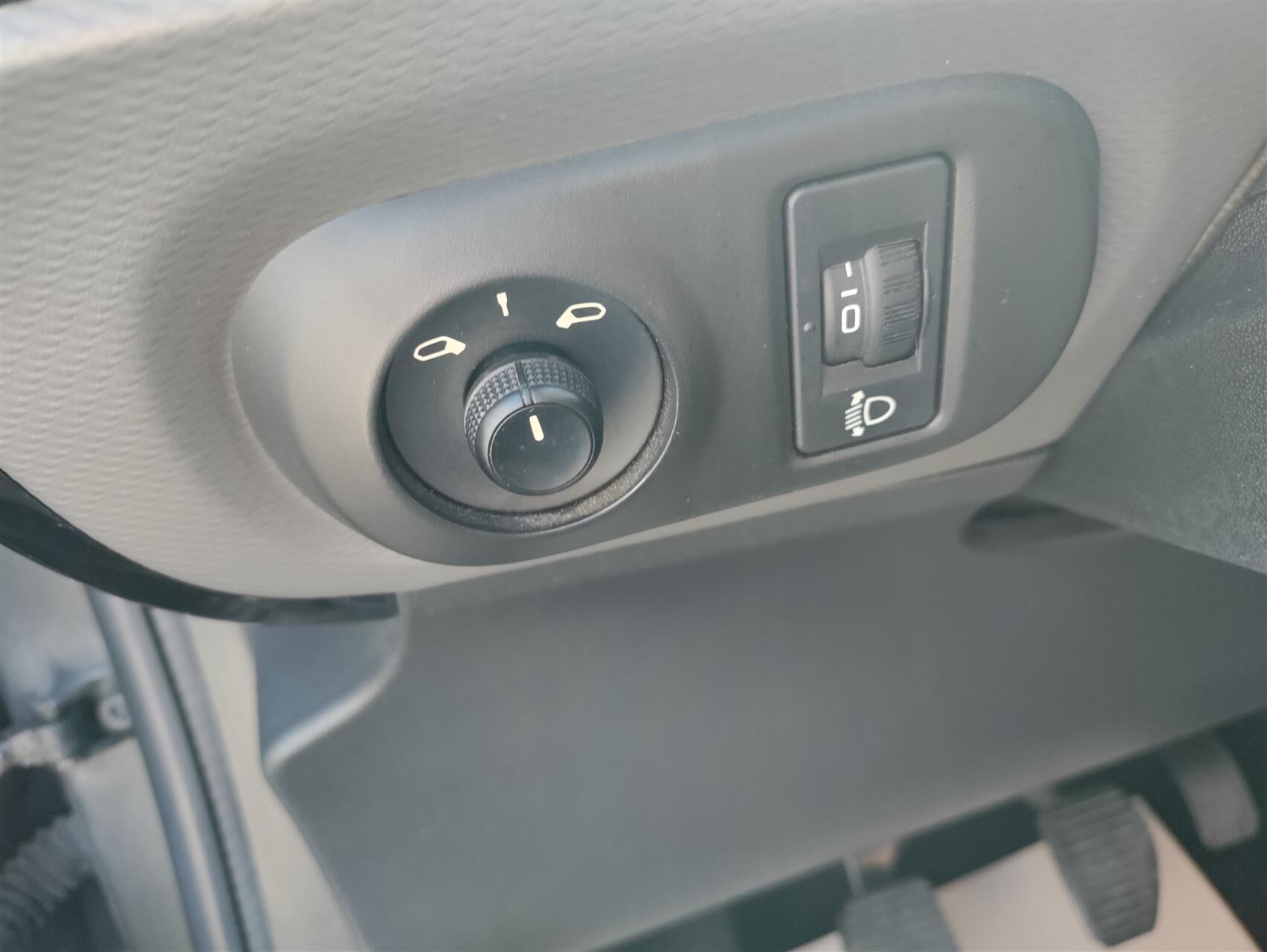 Billede af Citroën C4 Cactus 1,6 Blue HDi Iconic start/stop 100HK 5d