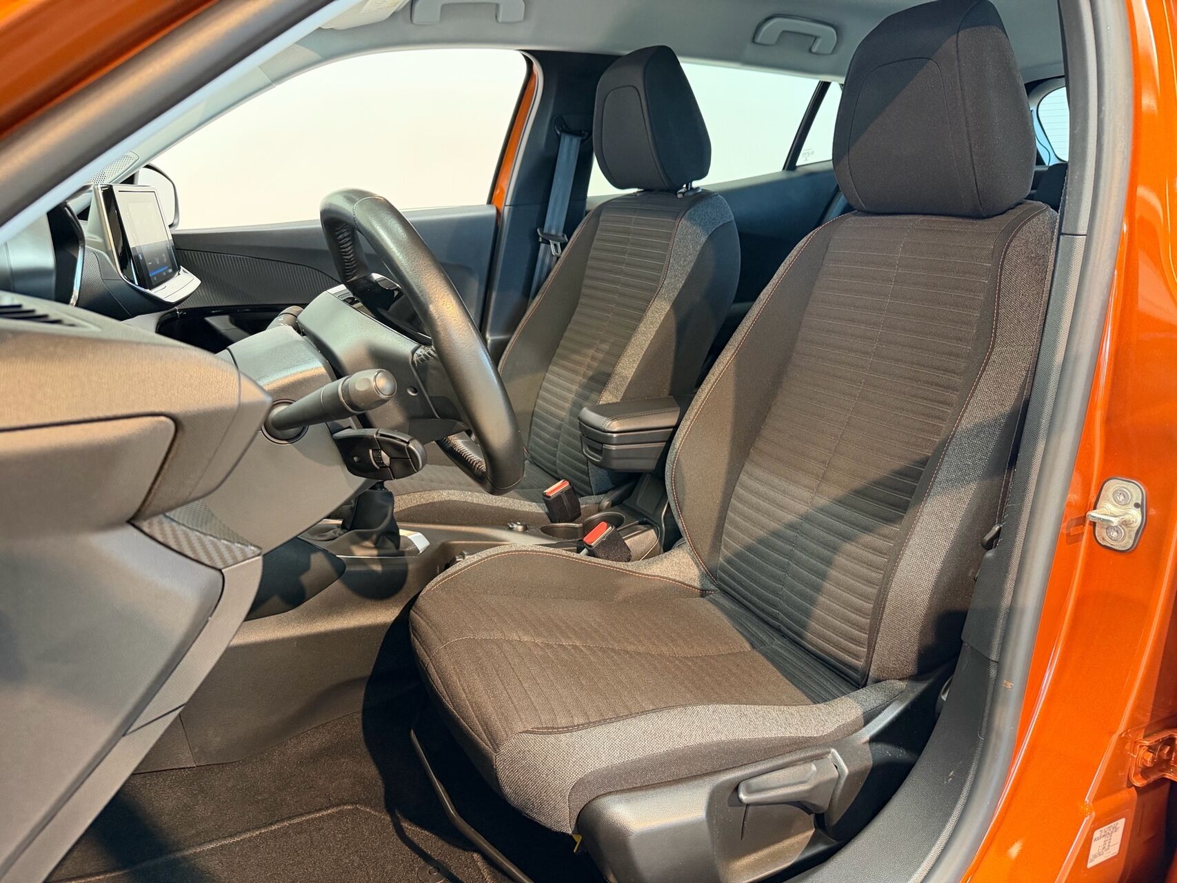 Billede af Peugeot 2008 1,2 PureTech Platin 100HK 5d