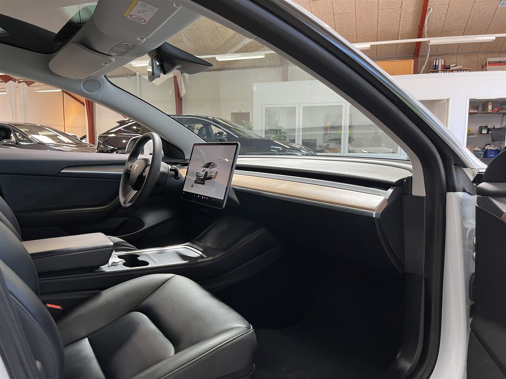 Billede af Tesla Model 3 EL Standard Range 283HK Aut.