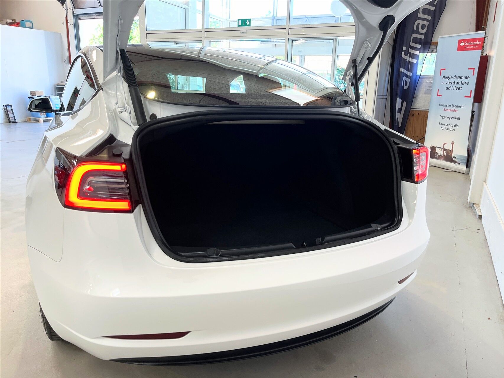 Billede af Tesla Model 3 EL Standard Range 283HK Aut.