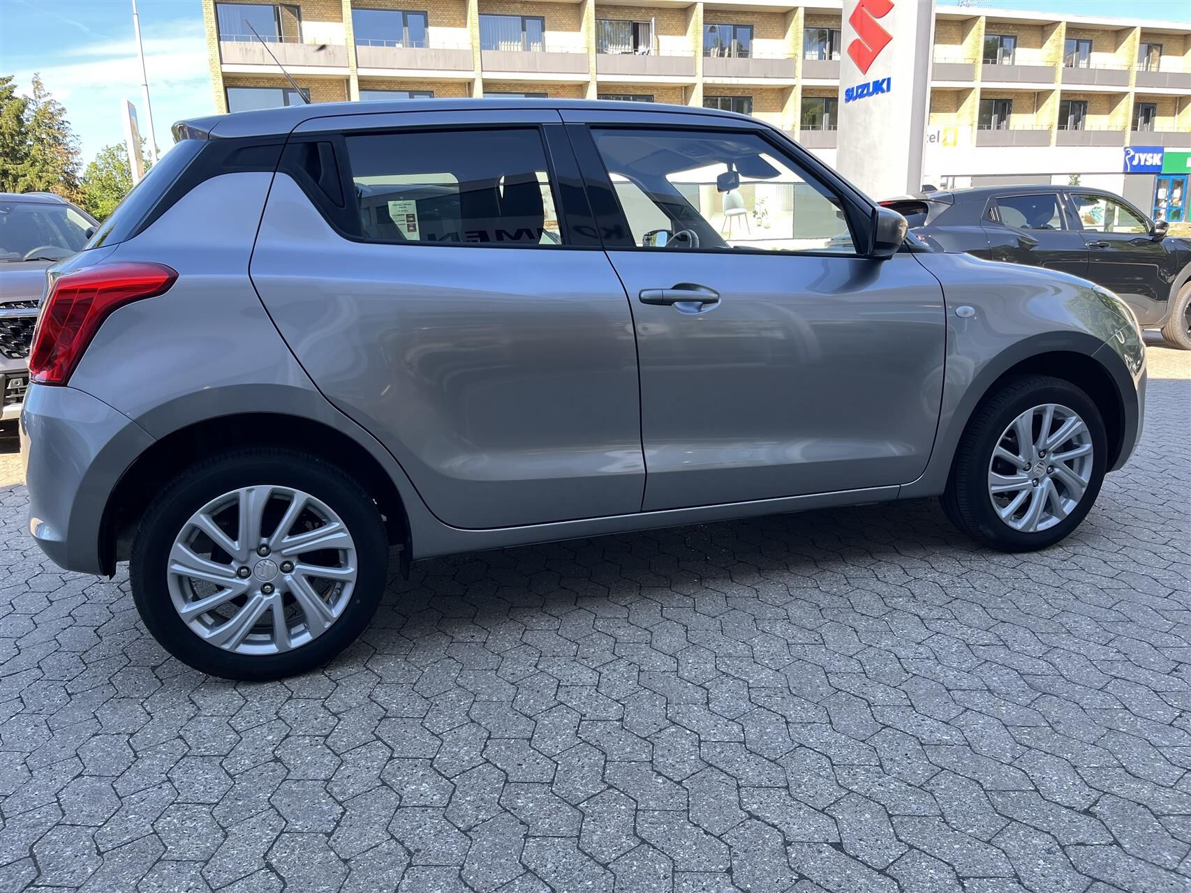 Billede af Suzuki Swift 1,2 Dualjet  Mild hybrid Action AEB AllGrip 83HK 5d
