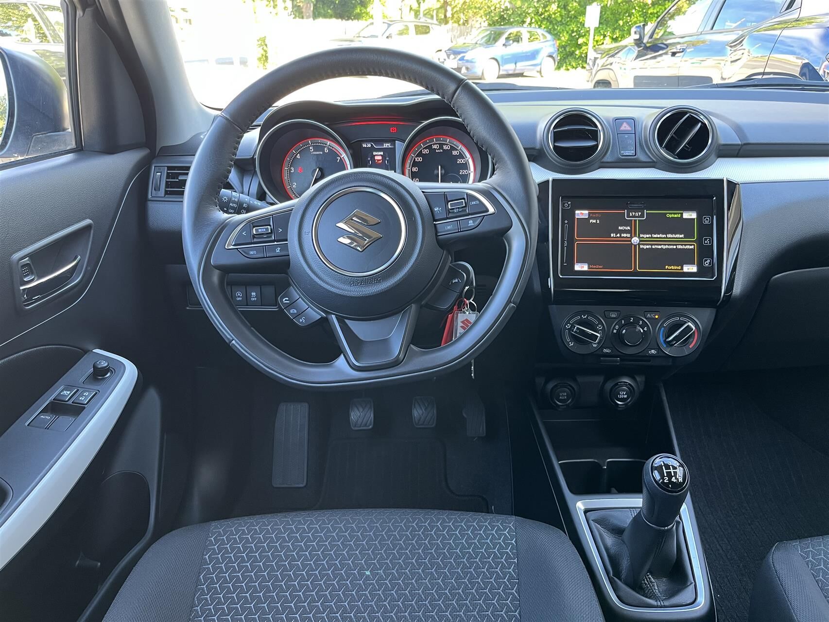 Billede af Suzuki Swift 1,2 Dualjet  Mild hybrid Action AEB AllGrip 83HK 5d