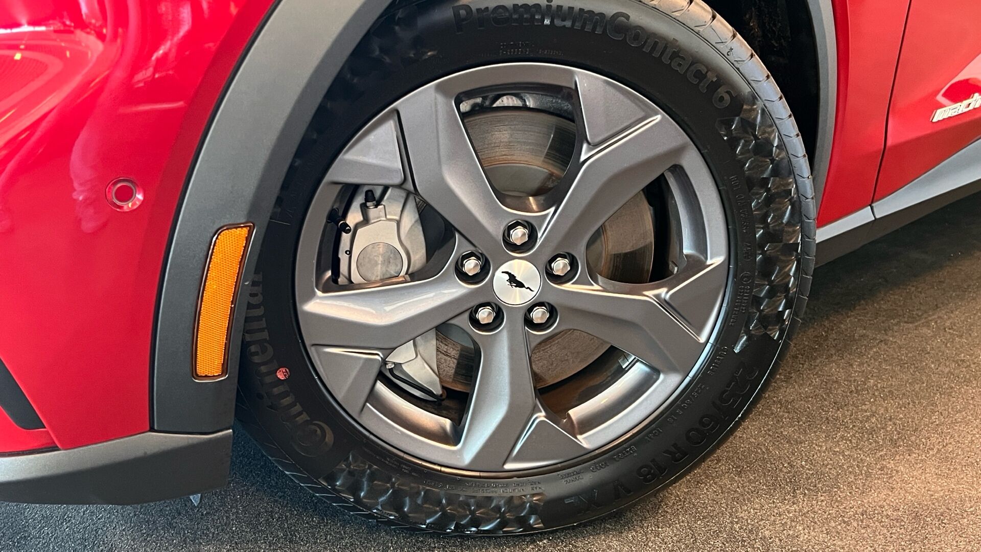 Billede af Ford Mustang Mach-E EL SR Select 269HK 5d Aut.