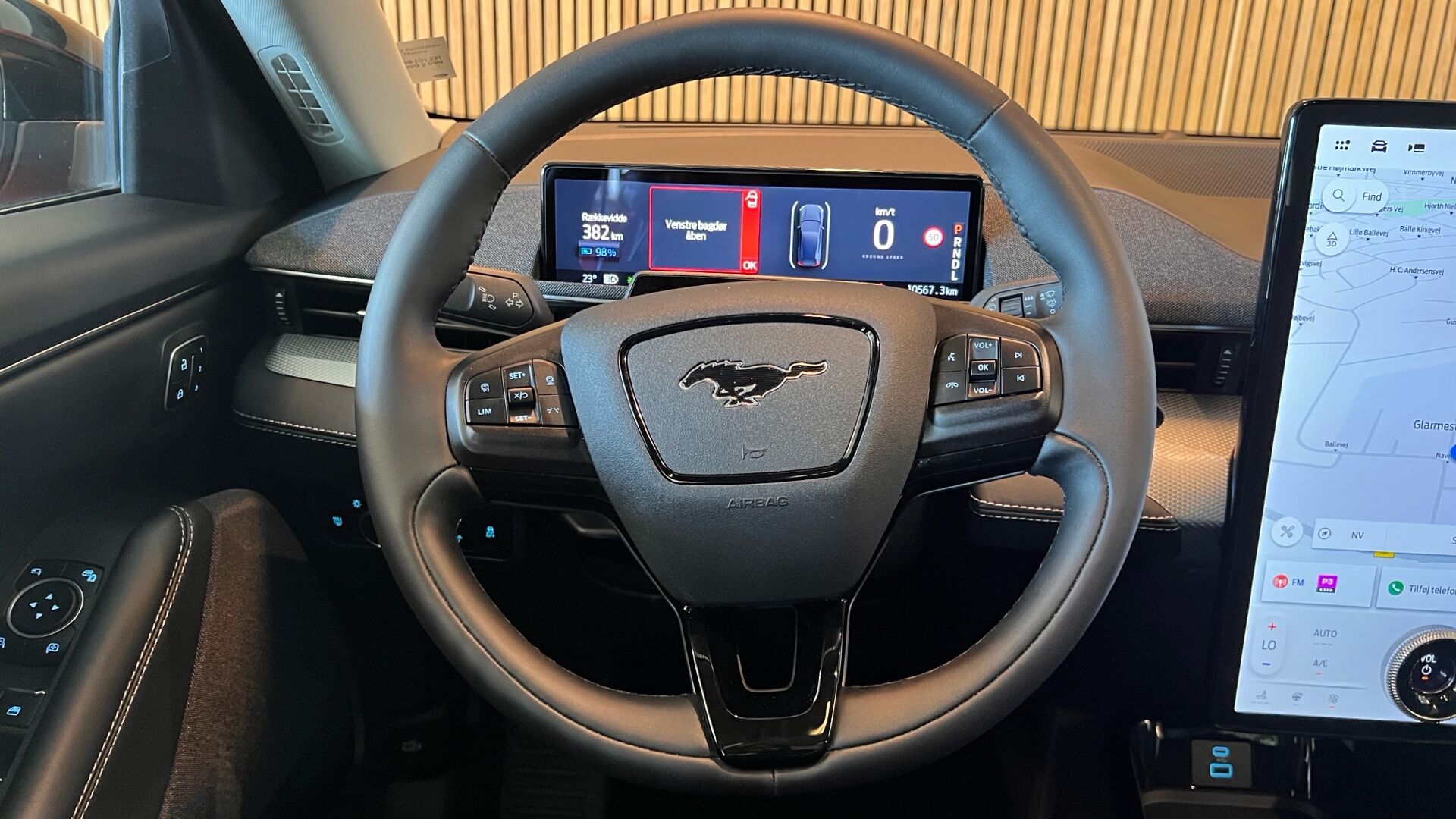Billede af Ford Mustang Mach-E EL SR Select 269HK 5d Aut.