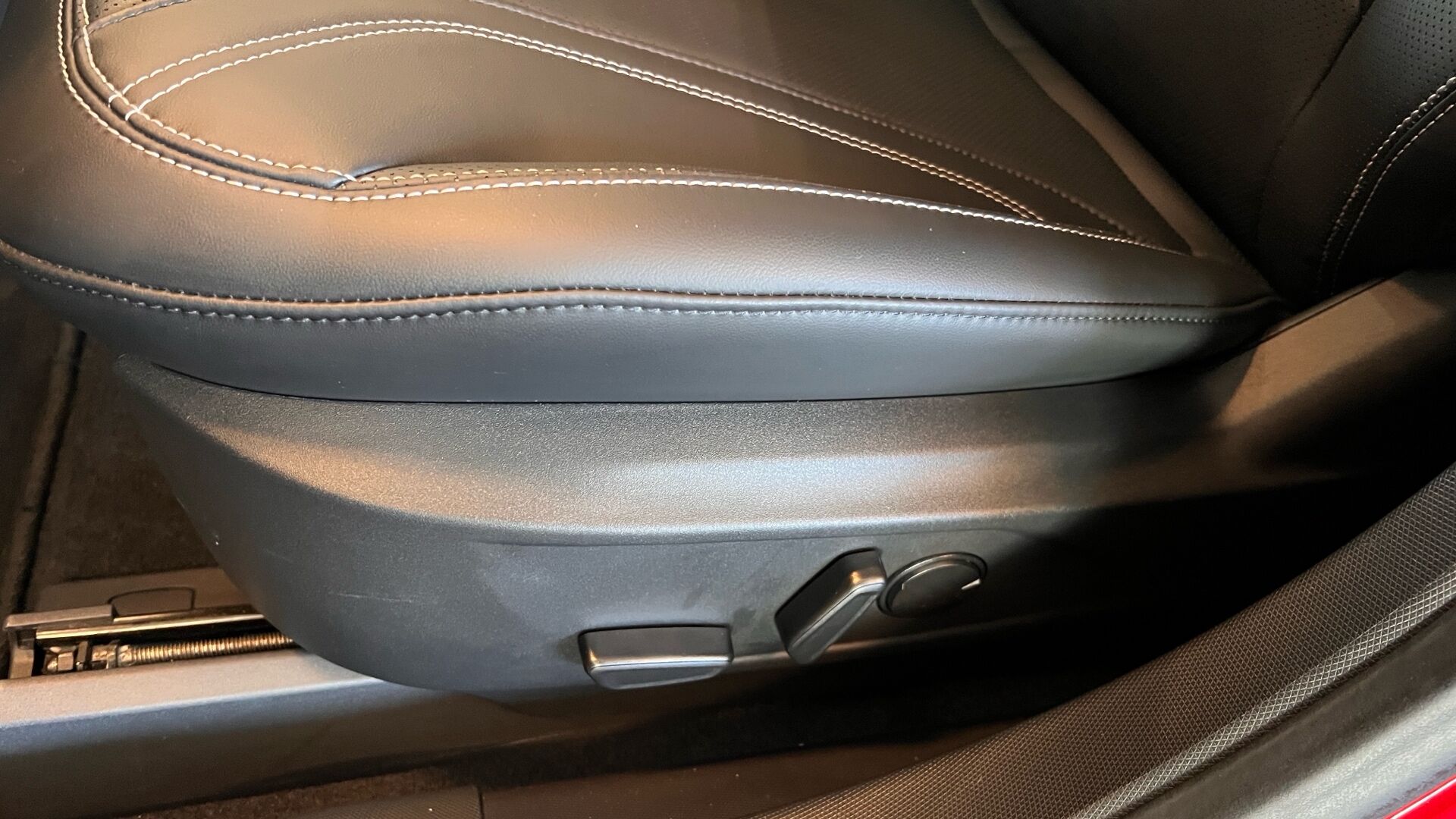 Billede af Ford Mustang Mach-E EL SR Select 269HK 5d Aut.