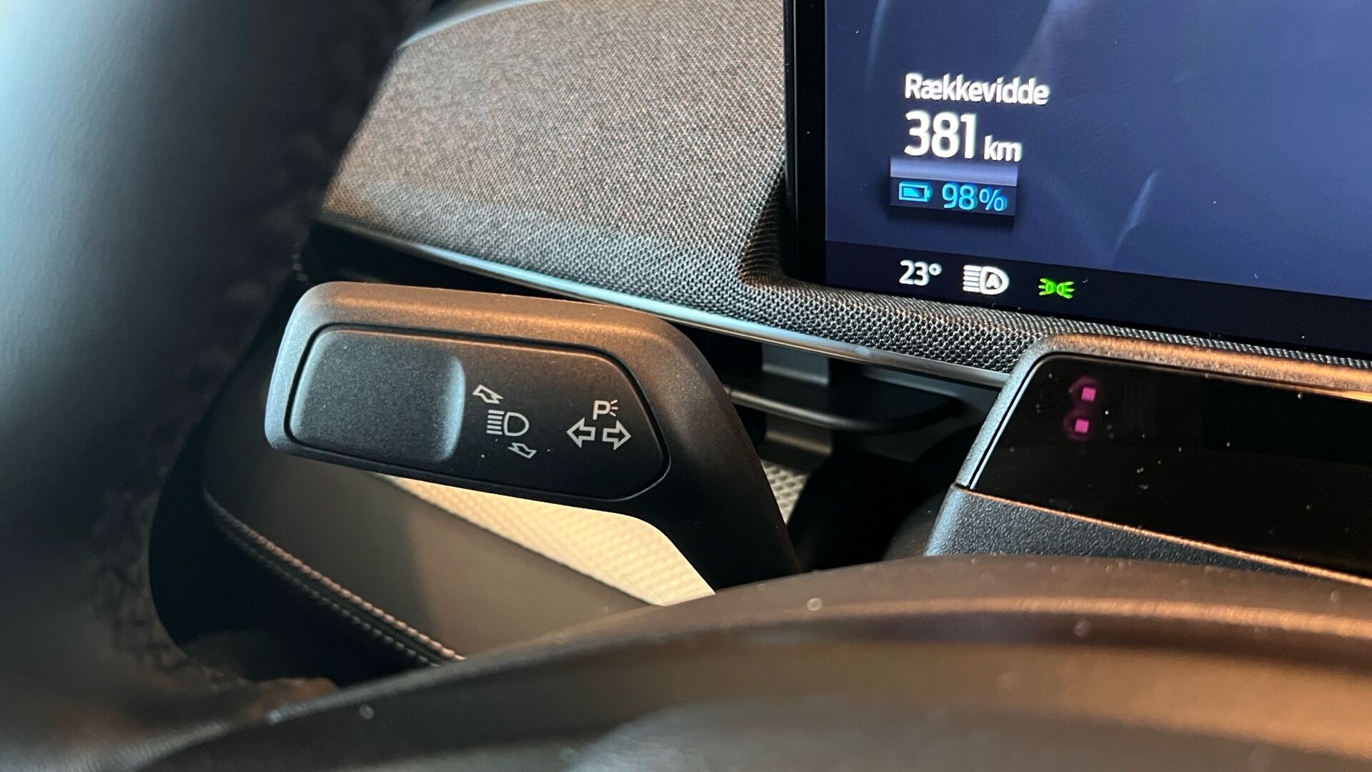 Billede af Ford Mustang Mach-E EL SR Select 269HK 5d Aut.