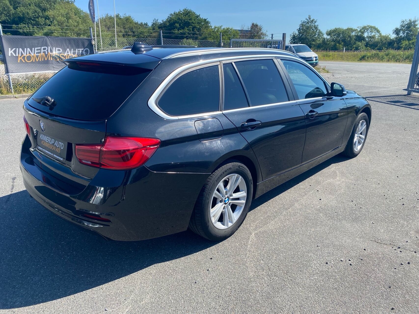 Billede af BMW 320d Touring 2,0 D XDrive Steptronic 190HK Stc 8g Aut.