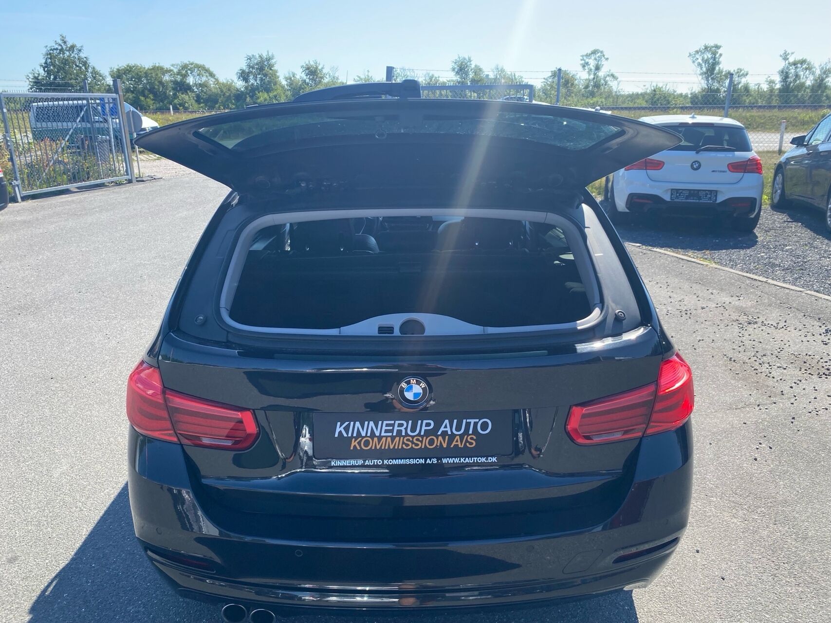 Billede af BMW 320d Touring 2,0 D XDrive Steptronic 190HK Stc 8g Aut.