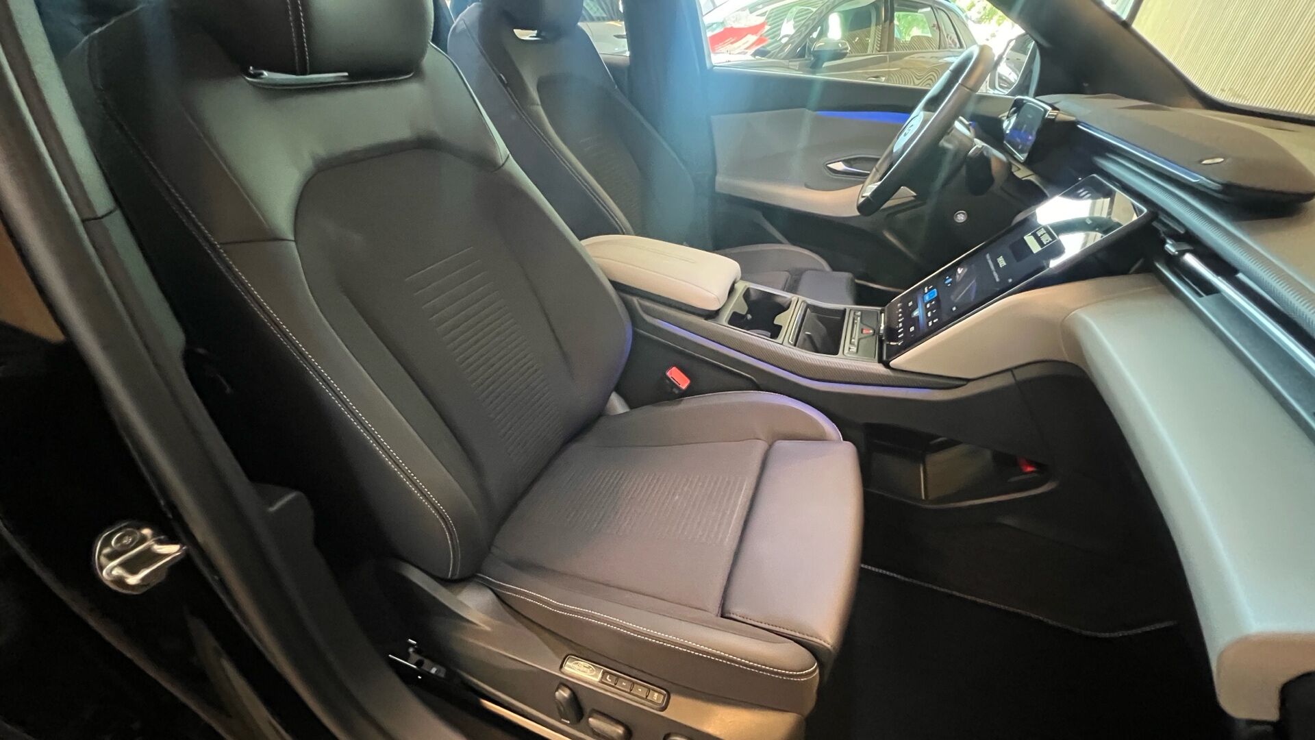 Billede af Ford Explorer EL UR Premium AWD 340HK 5d Aut.