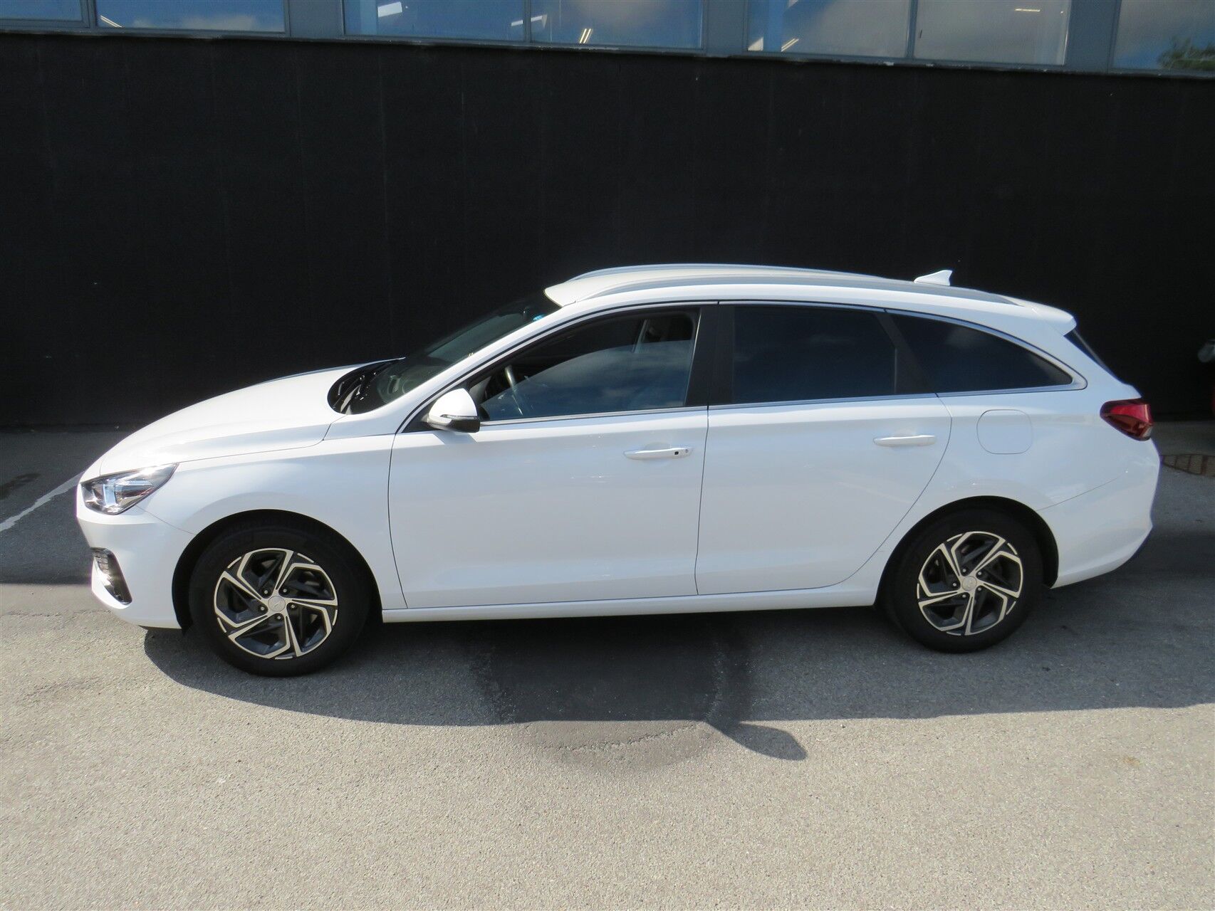 Billede af Hyundai i30 Cw 1,0 T-GDI Essential 120HK Stc 6g