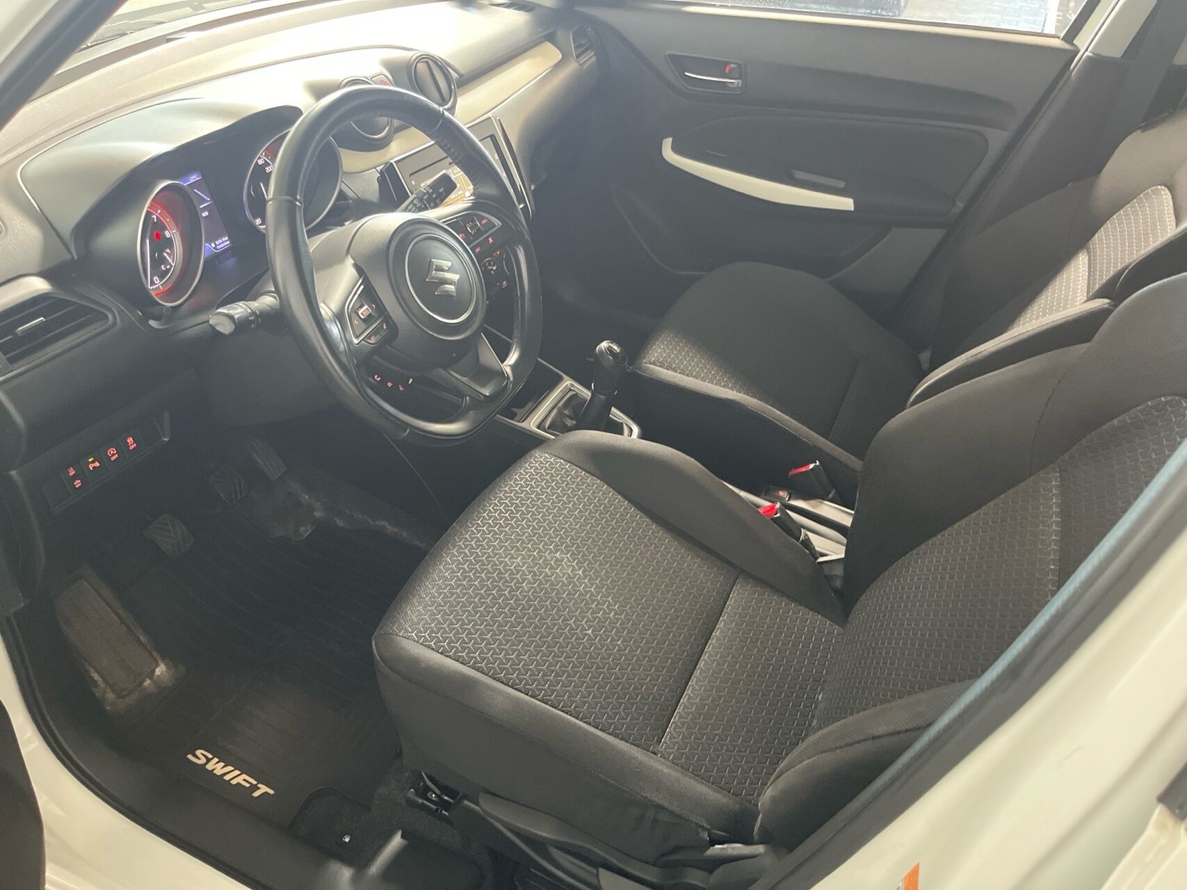 Billede af Suzuki Swift 1,2 Dualjet  Mild hybrid Action AEB 83HK 5d