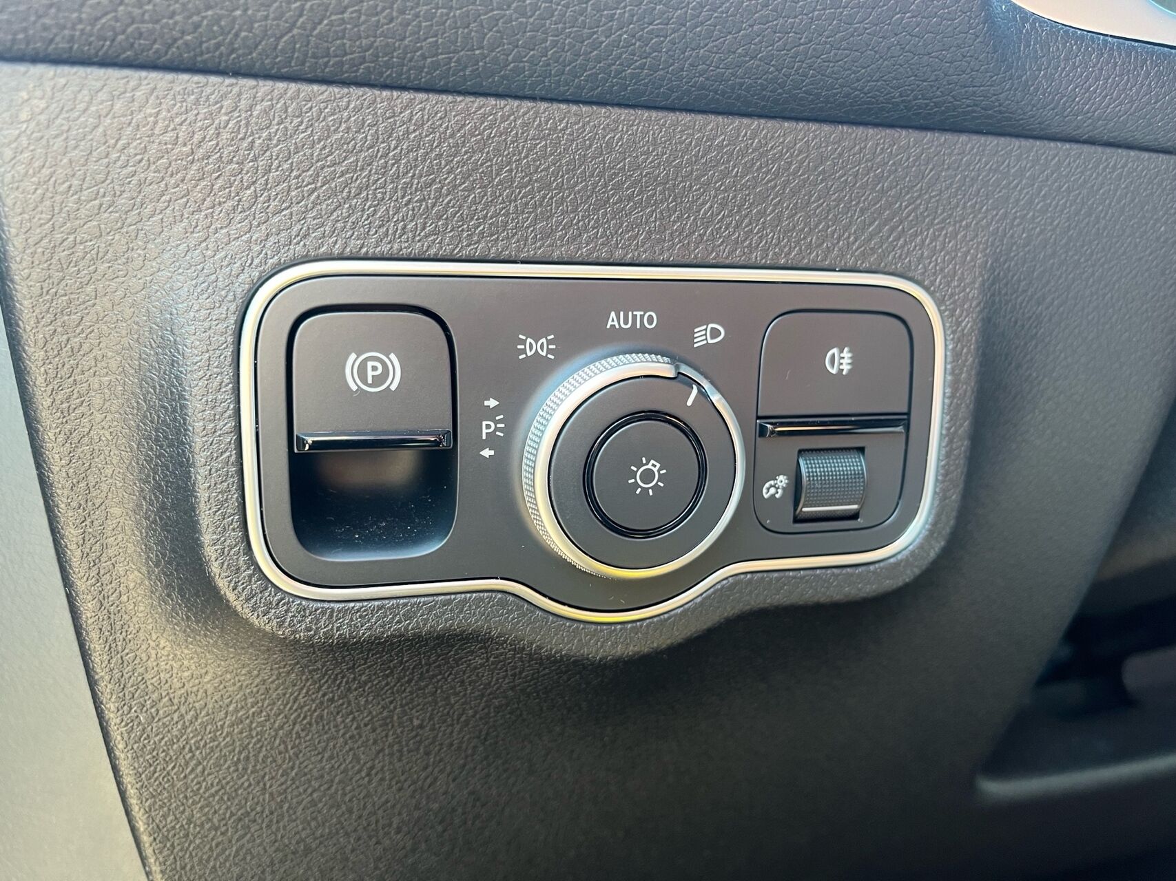 Billede af Mercedes-Benz EQB 250+ EL 190HK 5d Aut.