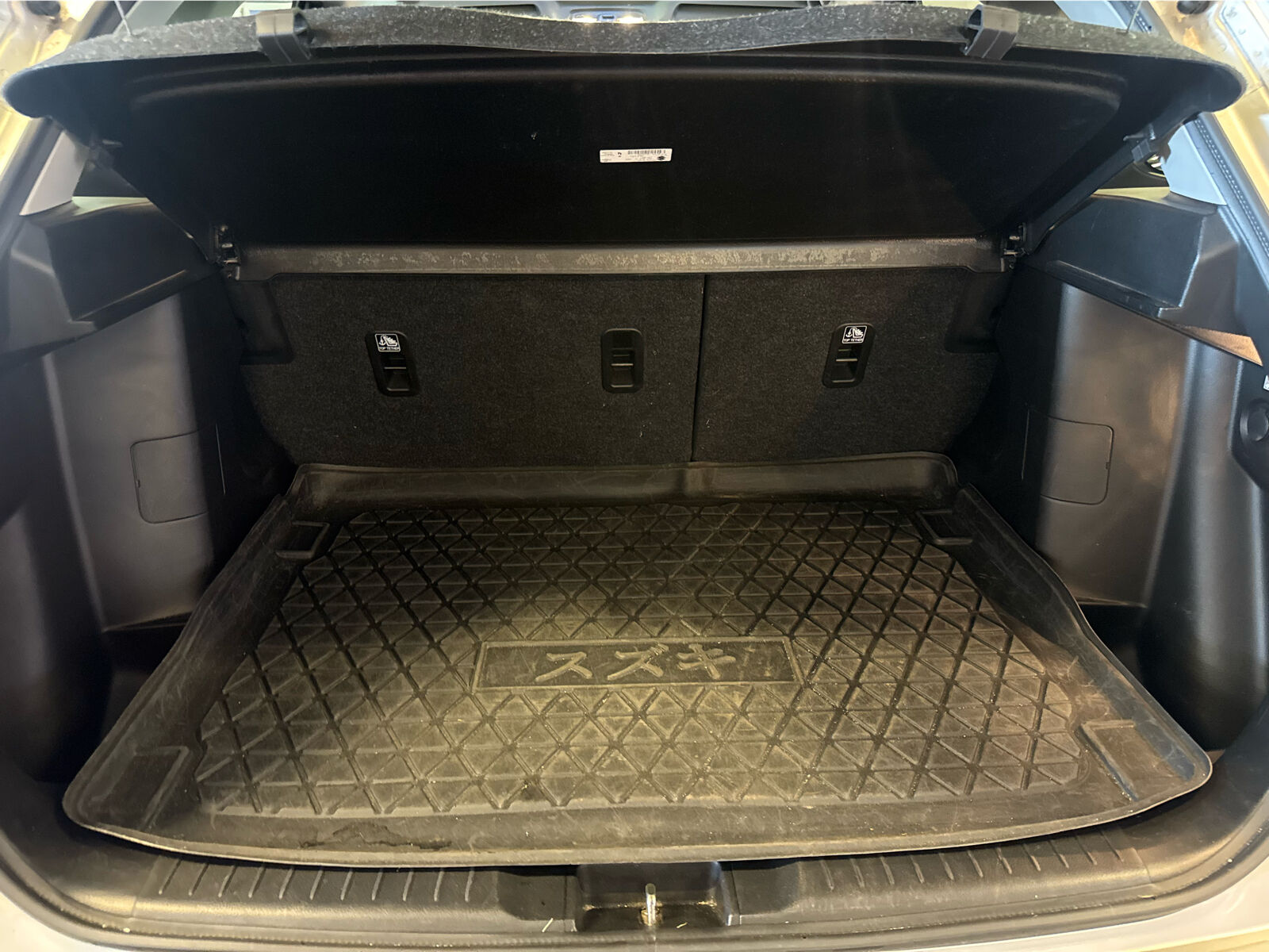 Billede af Suzuki Vitara 1,0 Boosterjet Adventure 112HK 5d 6g Aut.