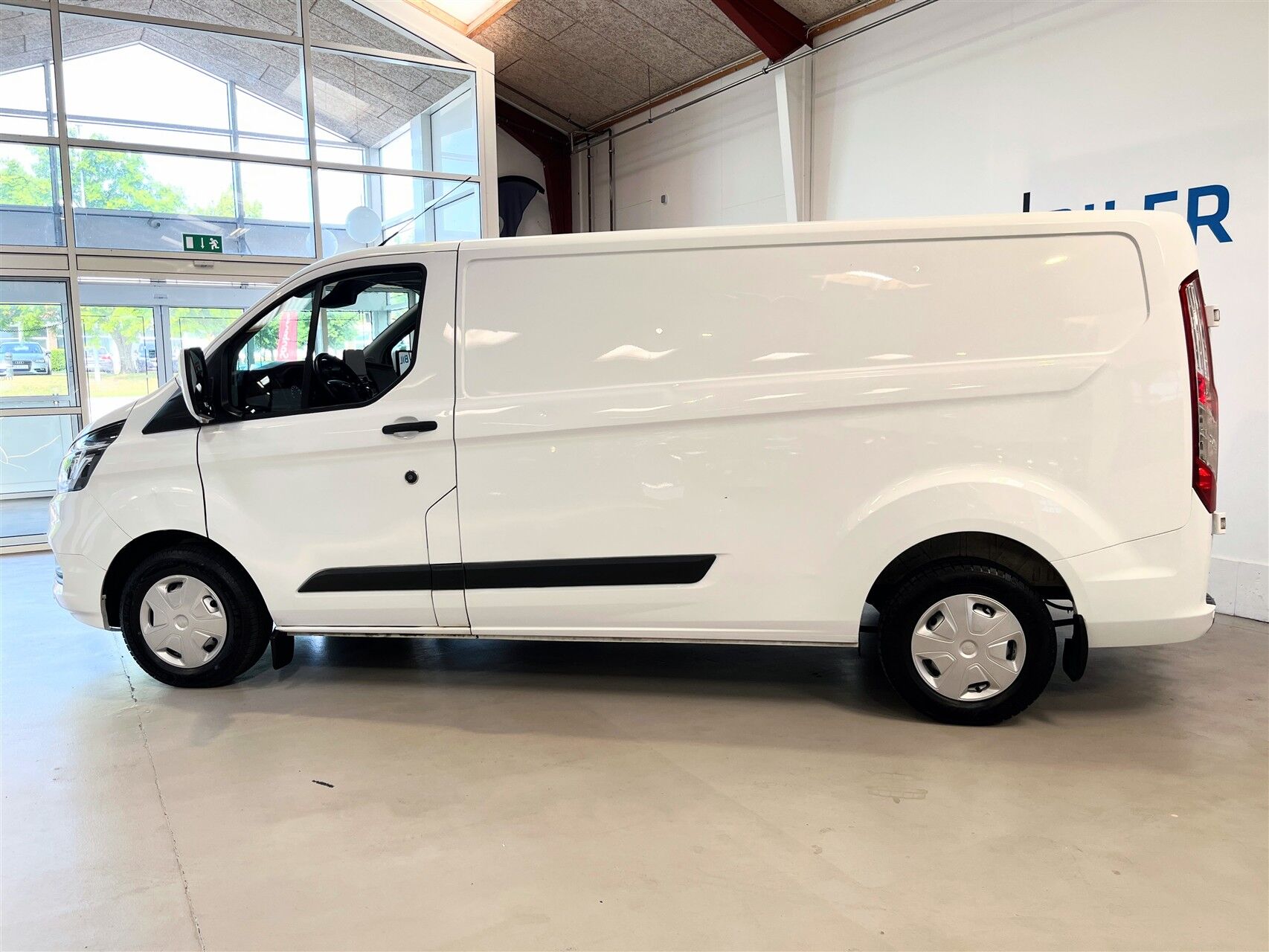 Billede af Ford Transit Custom 300 L2H1 2,0 TDCi Trend 130HK Van 6g