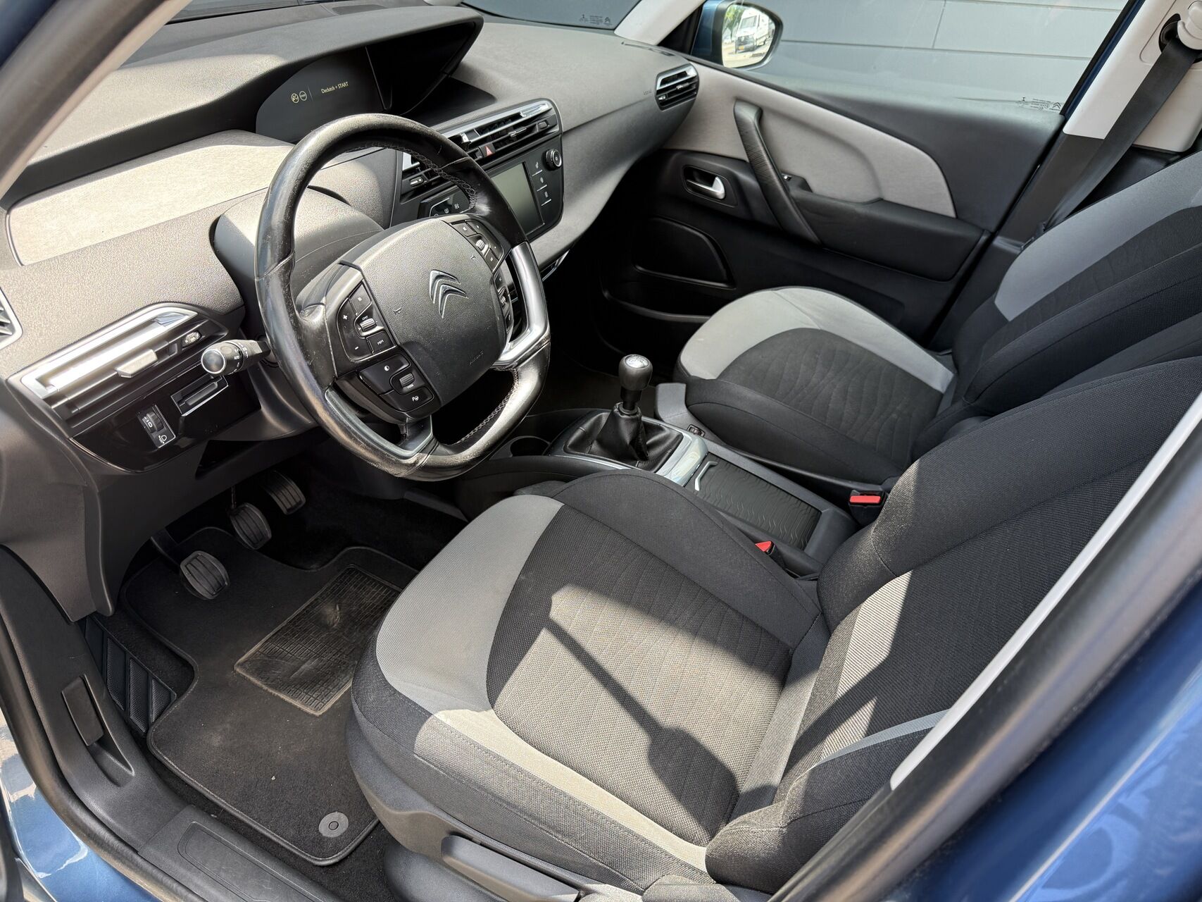 Billede af Citroën Grand C4 Picasso 1,2 PureTech Intensive start/stop 130HK