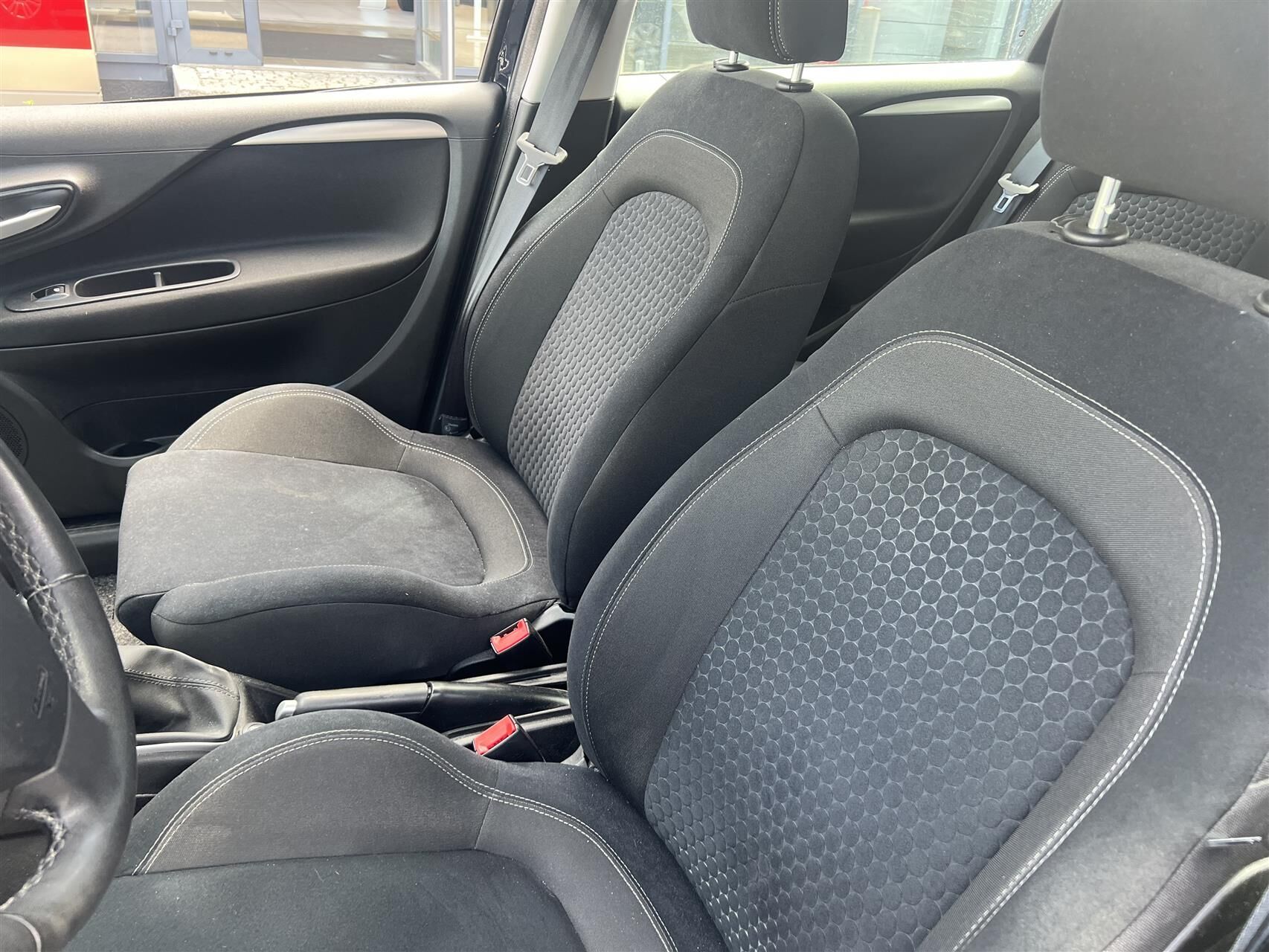 Billede af Fiat Punto 0,9 TwinAir Turbo Lounge Edition 100HK 5d