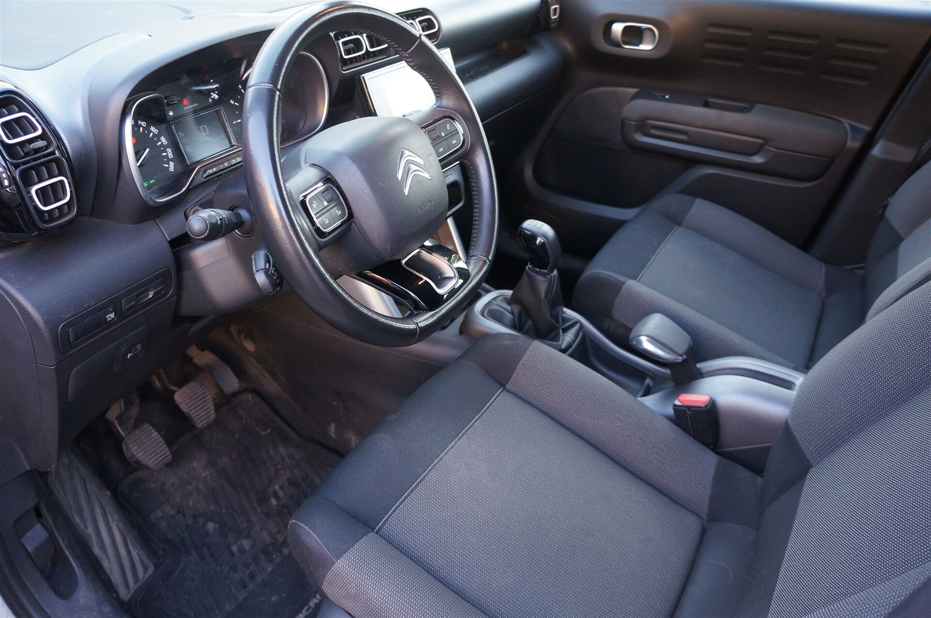 Billede af Citroën C3 Aircross 1,6 Blue HDi Iconic start/stop 100HK 5d
