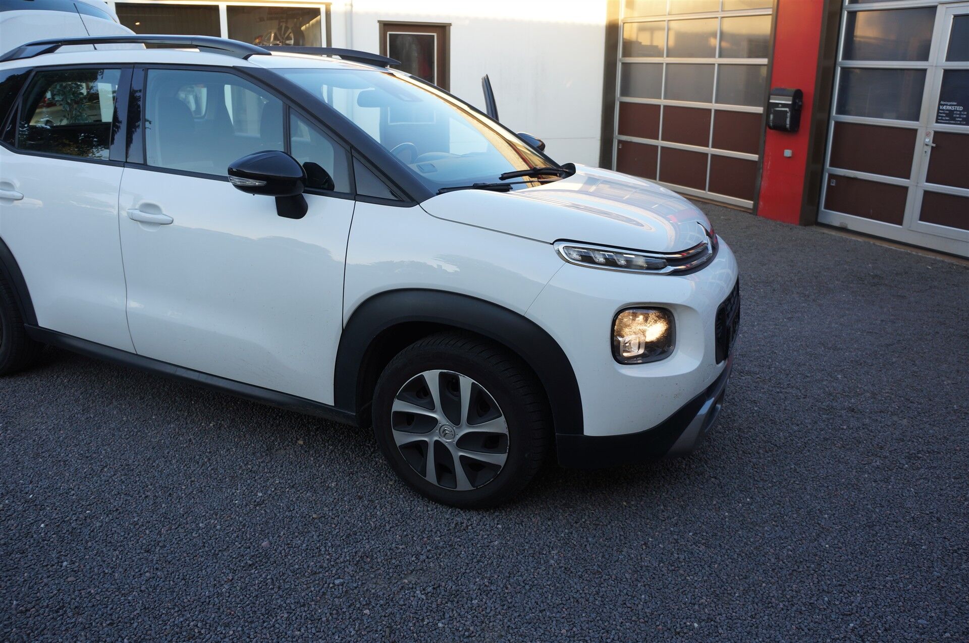Billede af Citroën C3 Aircross 1,6 Blue HDi Iconic start/stop 100HK 5d