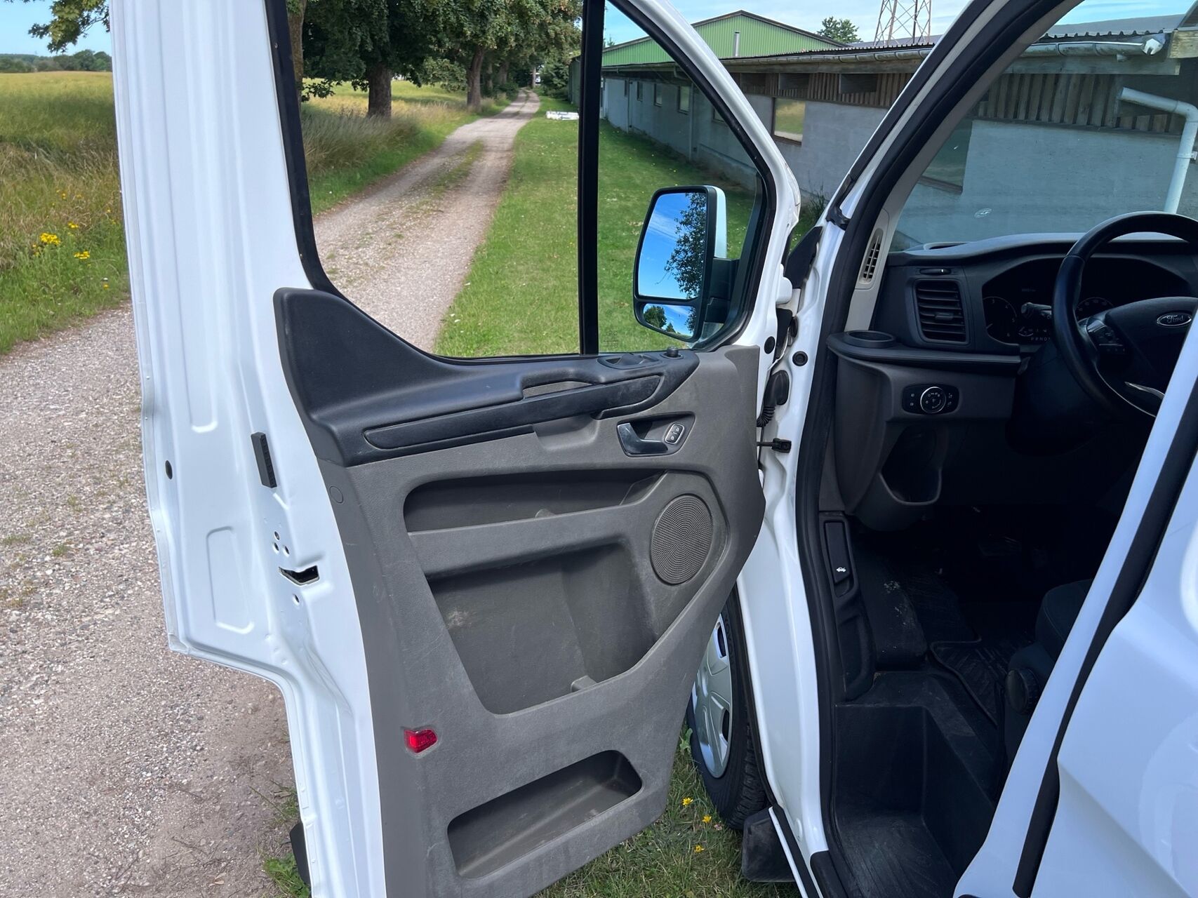 Billede af Ford Transit Custom 300 L1H1 2,0 TDCi Trend 130HK Van 6g Aut.