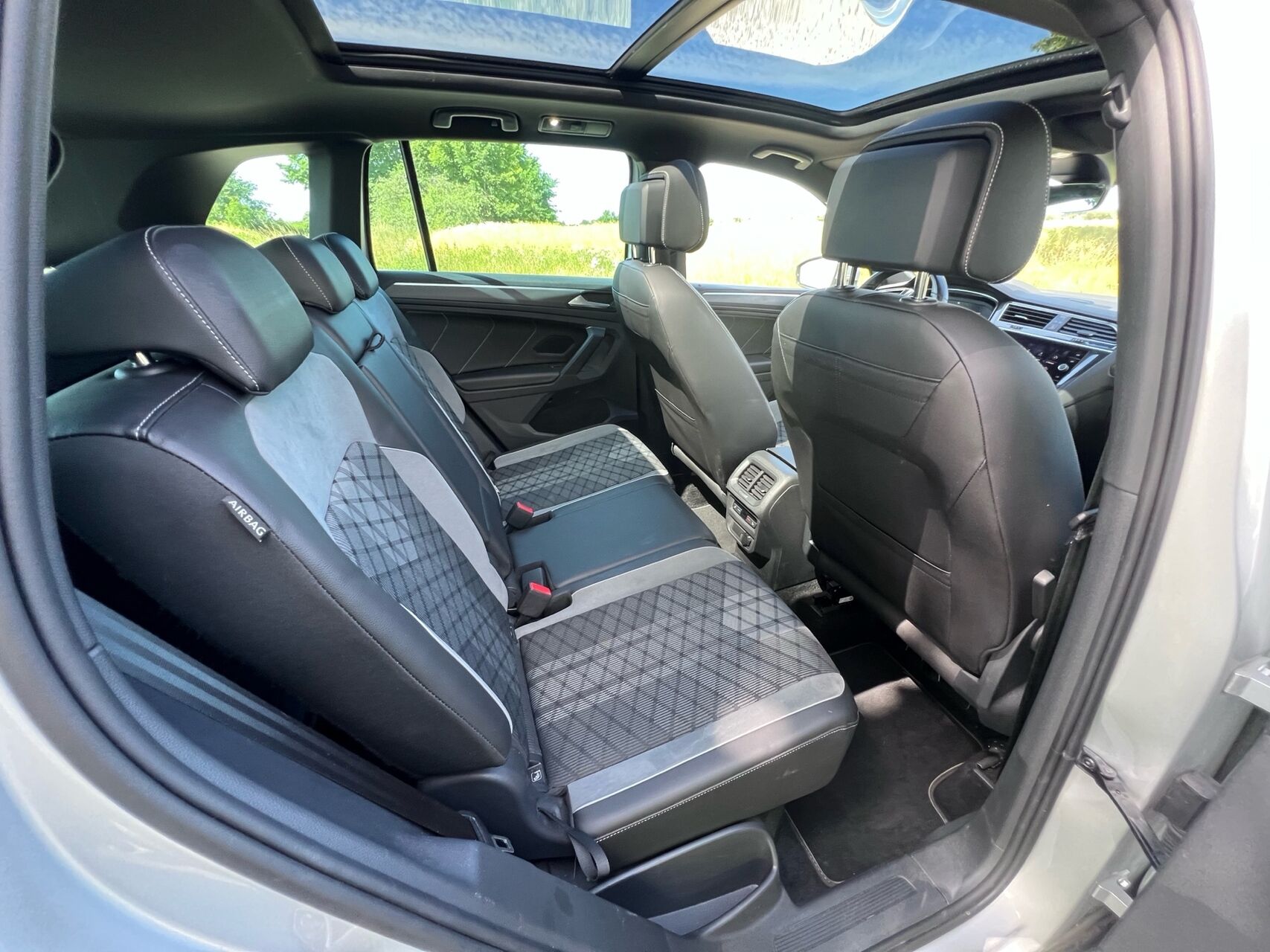Billede af VW Tiguan 1,4 TSI eHybrid Elegance DSG 245HK 5d 6g Aut.