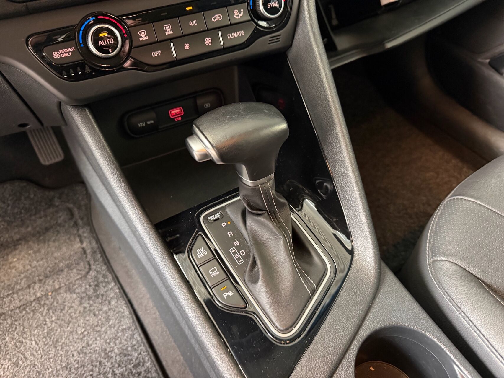Billede af Kia Niro 1,6 GDI PHEV  Plugin-hybrid Advance DCT 141HK 5d 6g Aut.