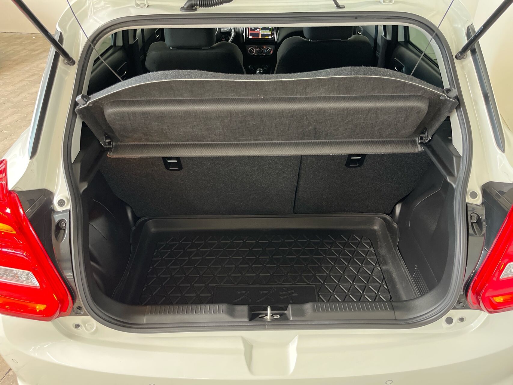 Billede af Suzuki Swift 1,2 Dualjet  Mild hybrid Action AEB 83HK 5d