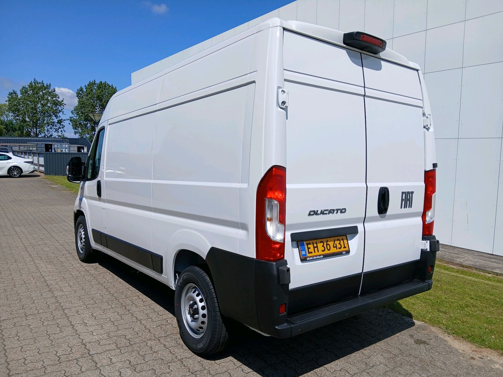 Billede af Fiat Ducato 35M L2H2 2,2 Multijet Pro 180HK Van 8g Aut.