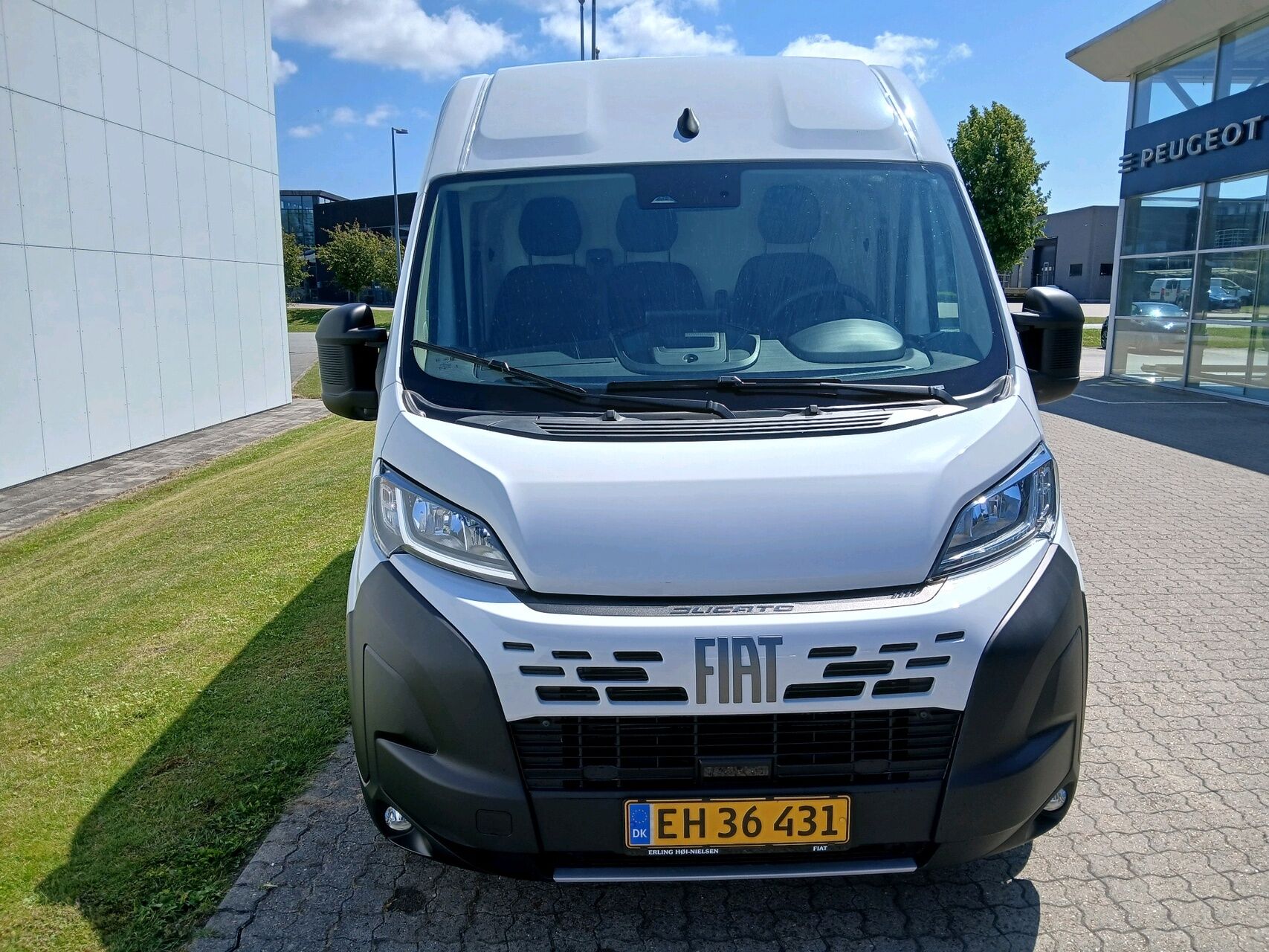 Billede af Fiat Ducato 35M L2H2 2,2 Multijet Pro 180HK Van 8g Aut.