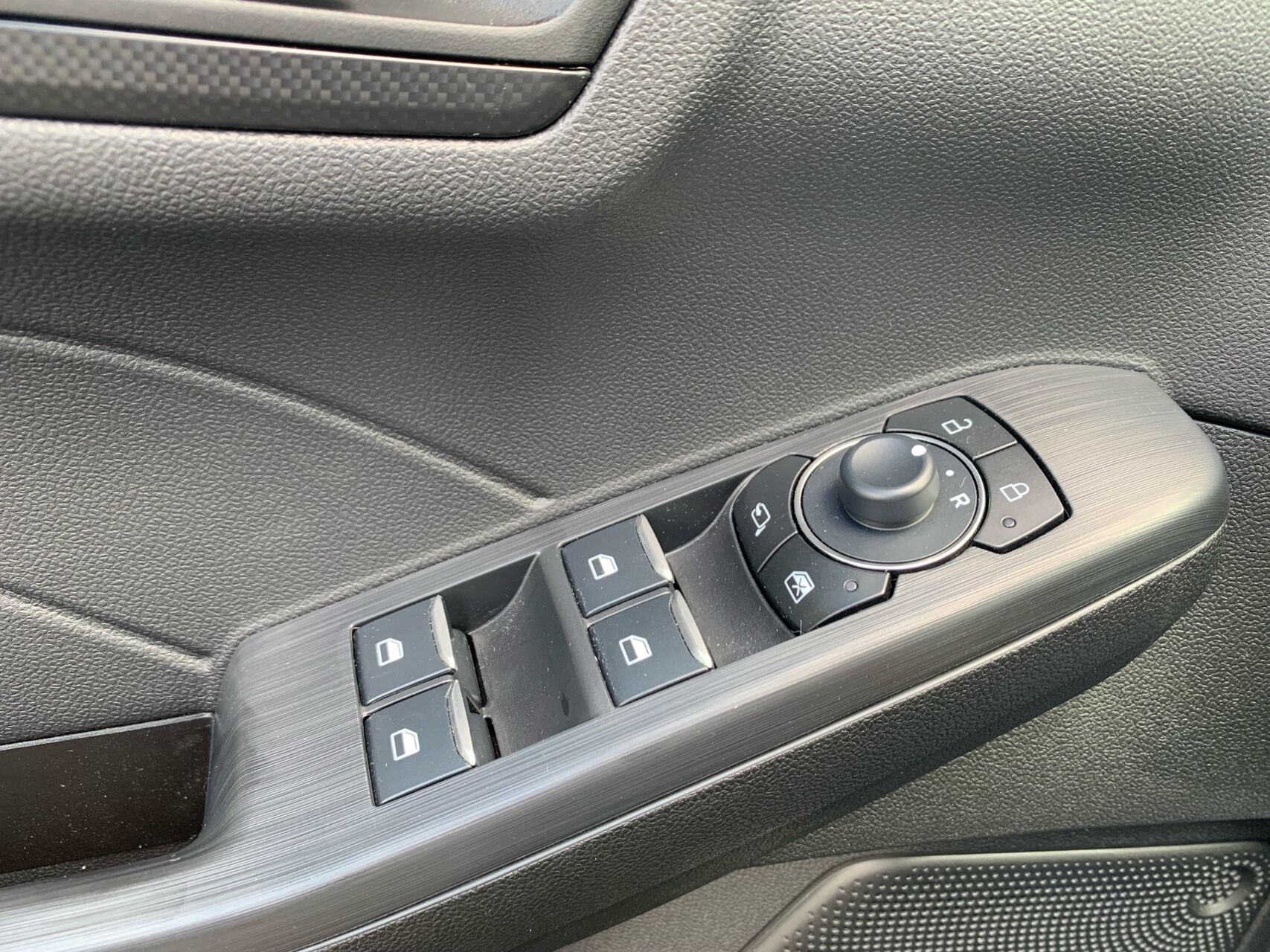 Billede af Ford Kuga 2,5 Plugin-hybrid ST-Line X CVT 243HK 5d Aut.
