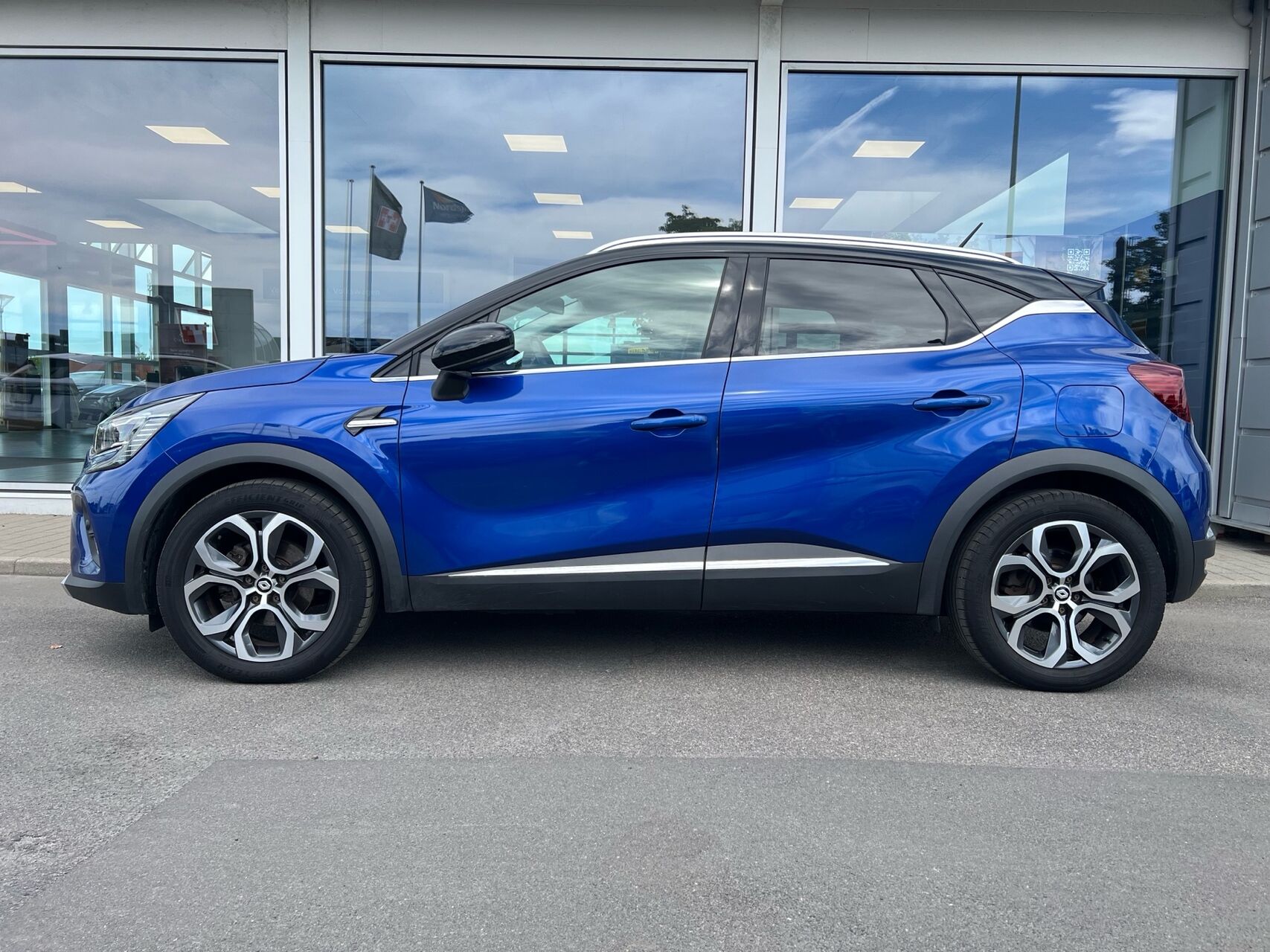 Billede af Renault Captur 1,6 E-TECH  Plugin-hybrid Intens 160HK 5d Aut.