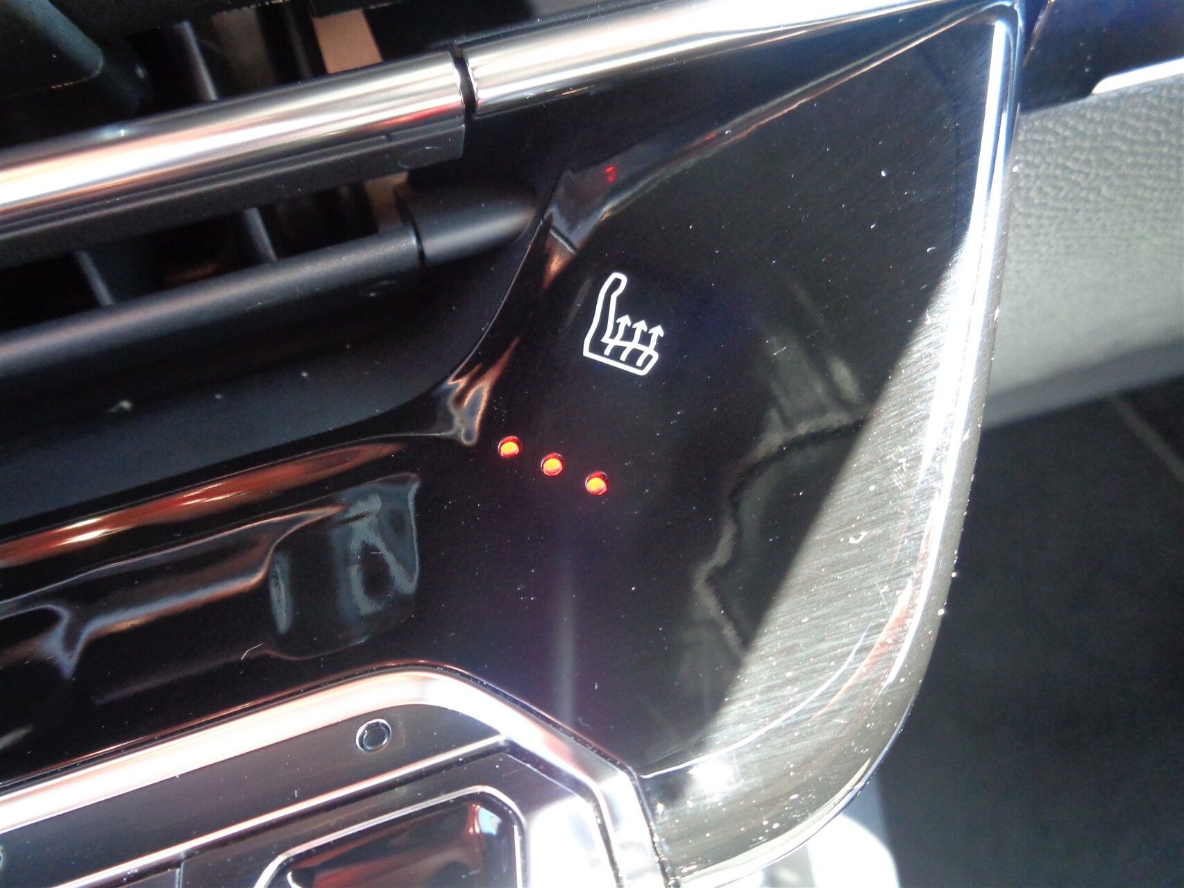 Billede af Peugeot e-2008 EL GT Line 136HK 5d Aut.