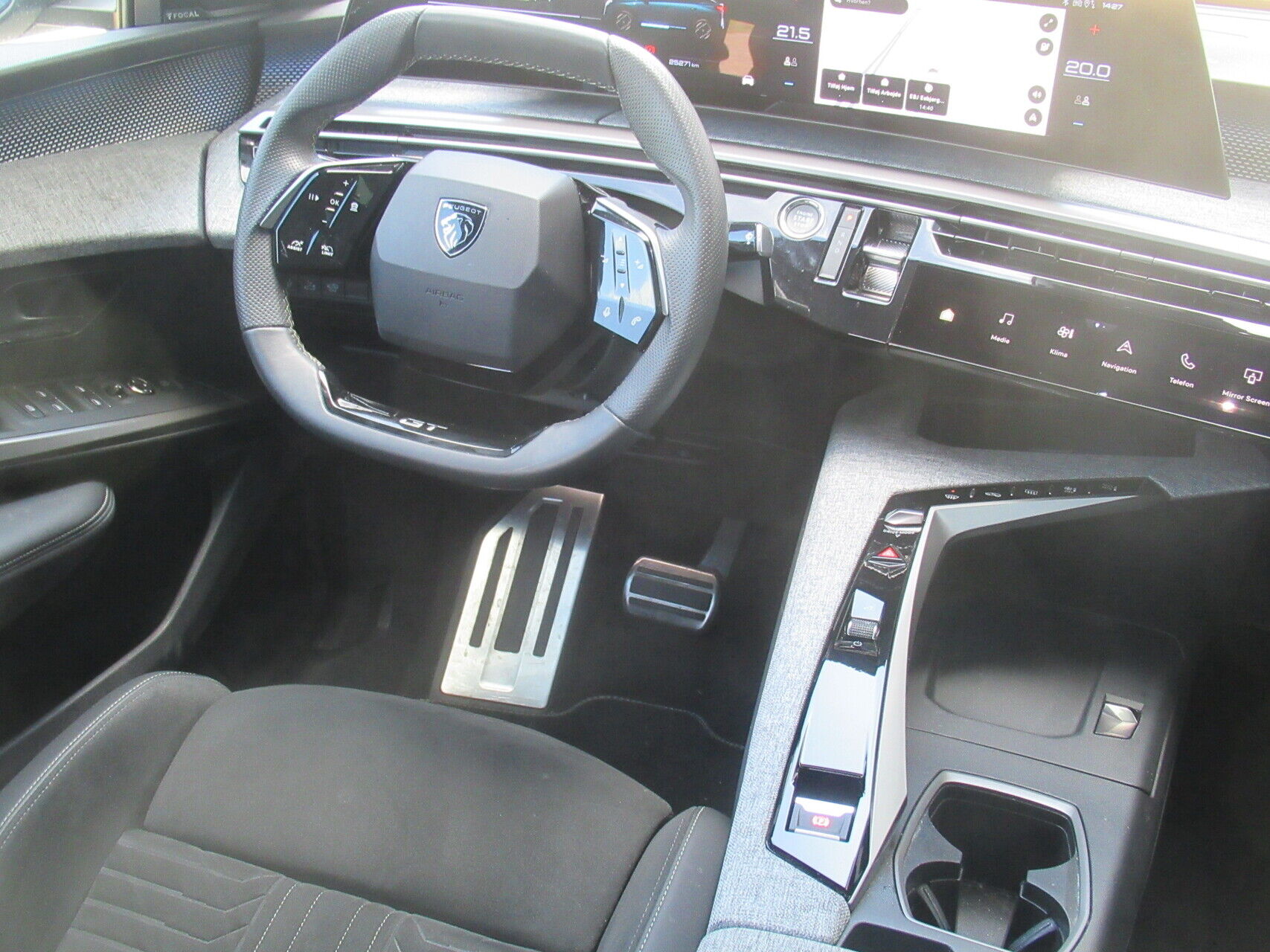 Billede af Peugeot e-3008 EL GT Pack 210HK 5d Aut.