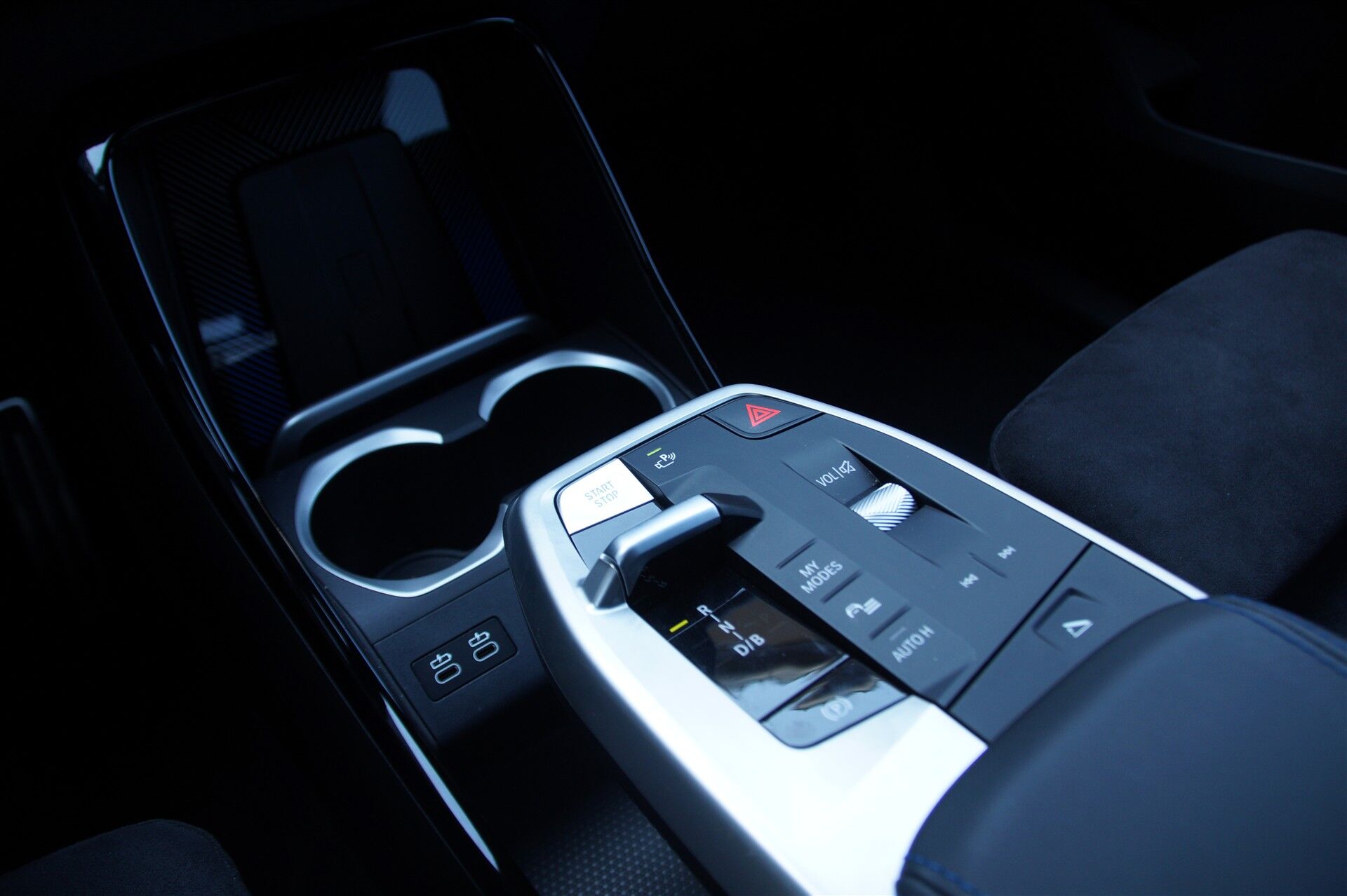 Billede af BMW iX2 eDrive20 EL M-Sport 204HK 5d Aut.