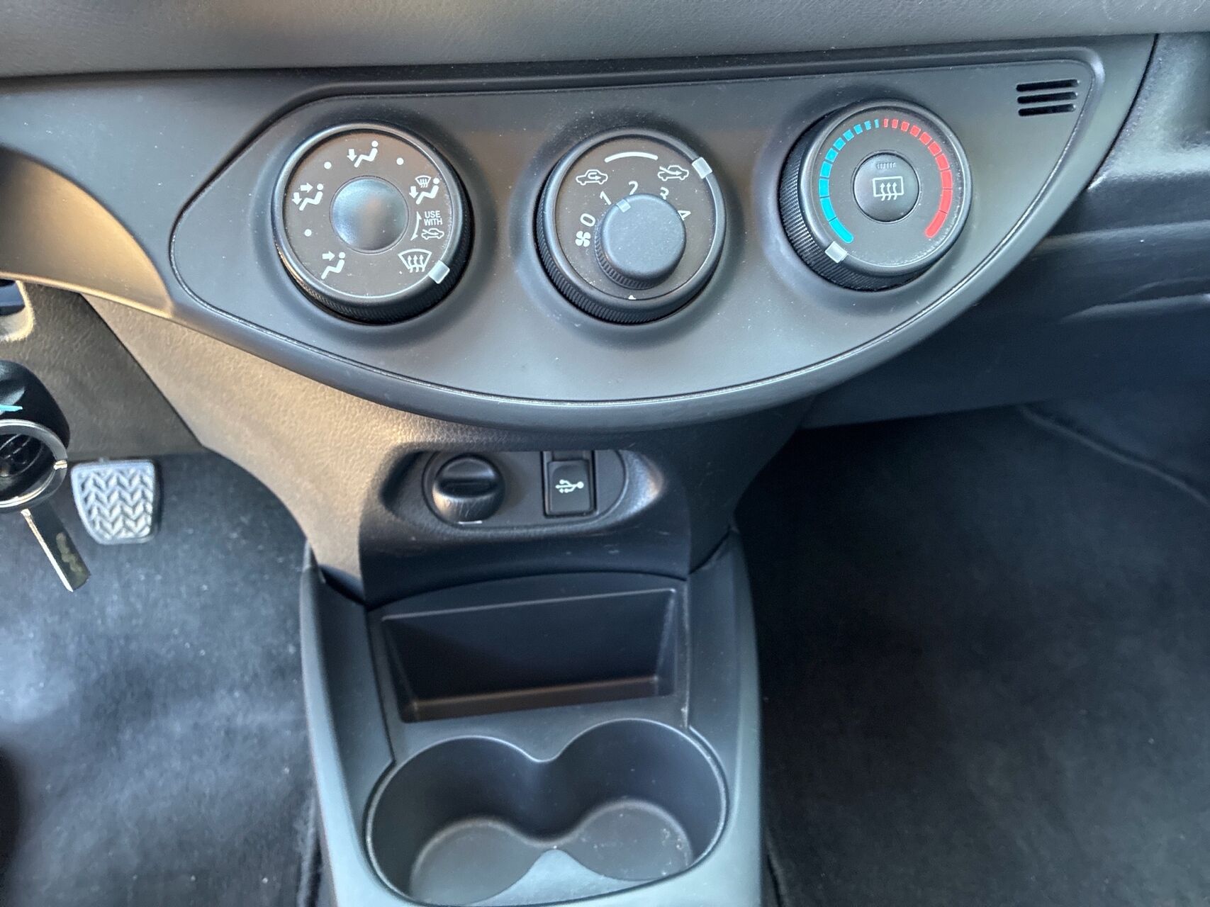 Billede af Toyota Yaris 1,0 VVT-I T1 Style 69HK 5d