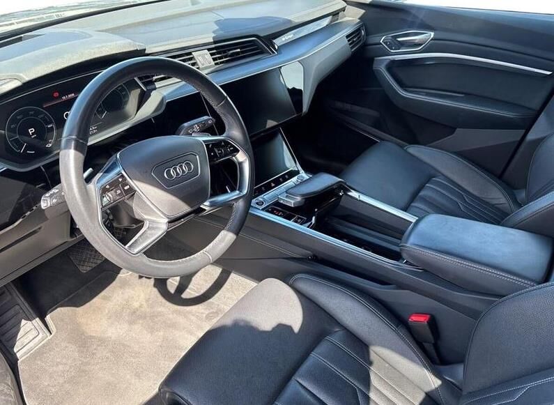 Billede af Audi Q8 55 E-tron Prestige Quattro 408HK 5d Aut.