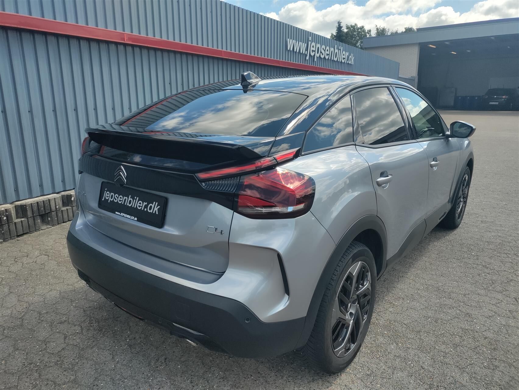 Billede af Citroën C4 1,2 PureTech VTR Sport EAT8 130HK 5d 8g Aut.