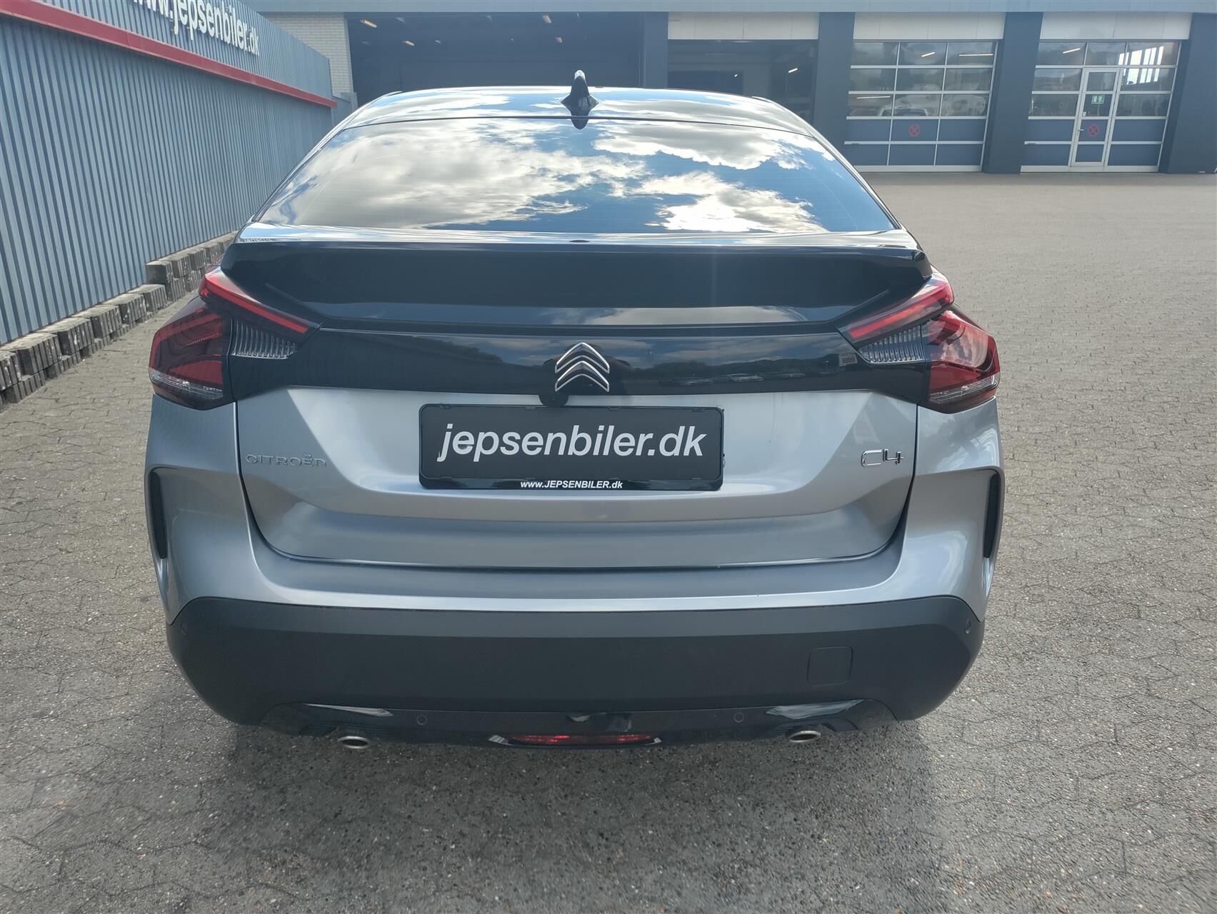 Billede af Citroën C4 1,2 PureTech VTR Sport EAT8 130HK 5d 8g Aut.